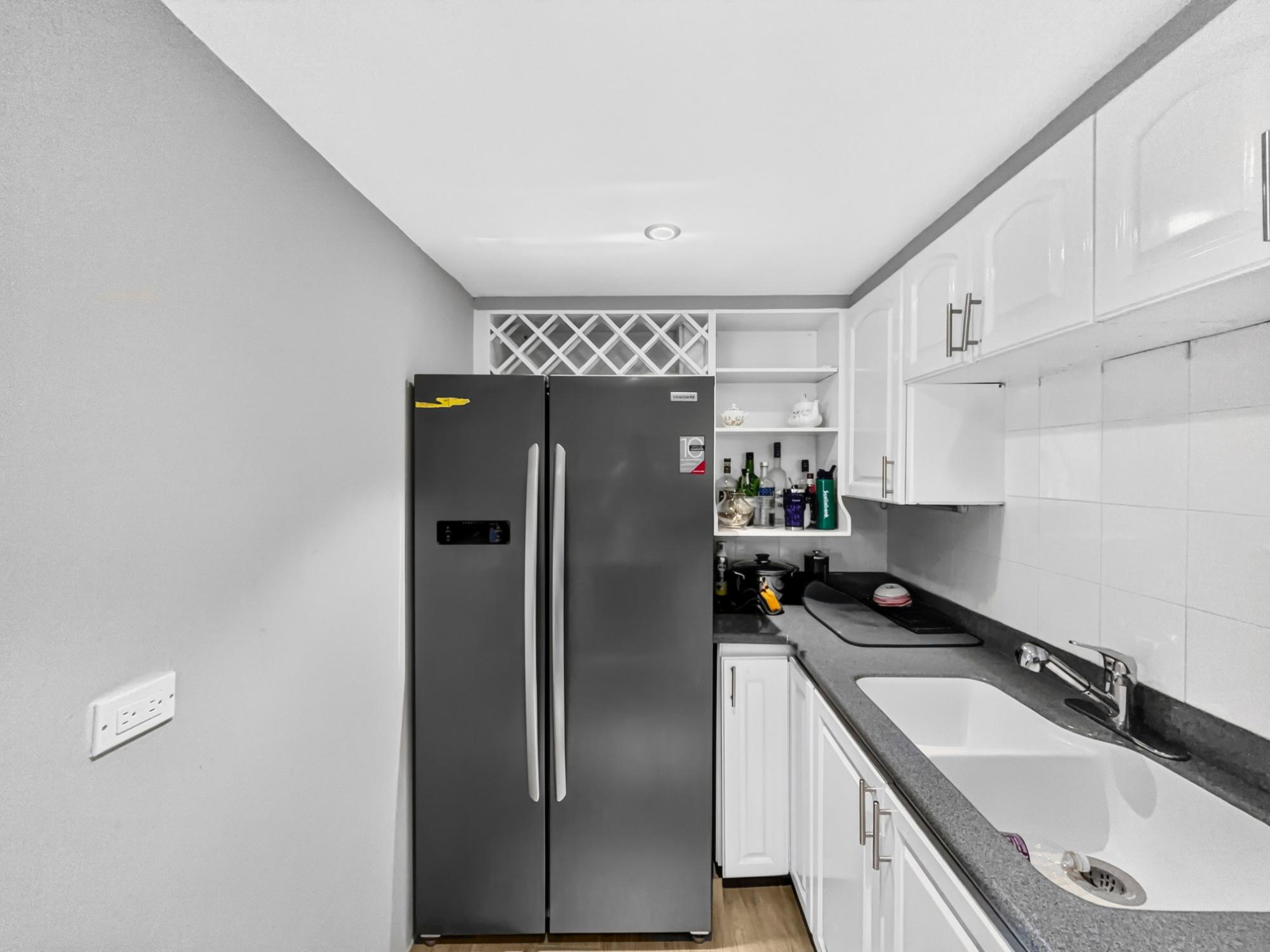 Apartment For Sale: KINGSWAY, Kingston 10 | $65,000,000 photo 10