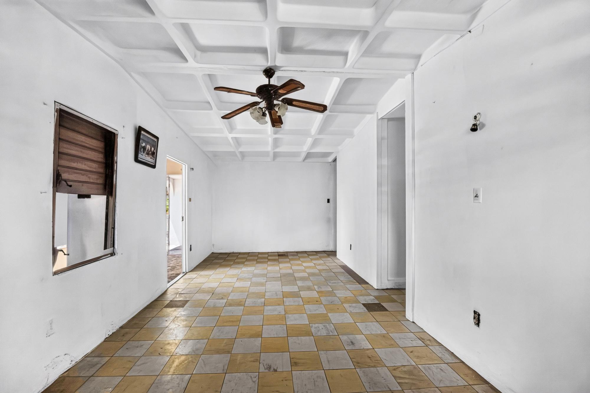 House For Sale: ENFIELD AVENUE, Bridgeport | $30,000,000 photo 4