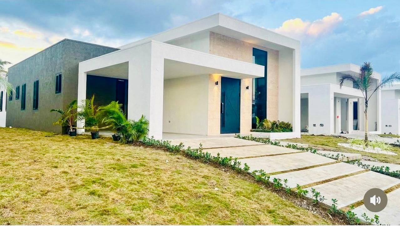 House For Sale: PALACIO RIVERA, Breadnut Hill | $420,000