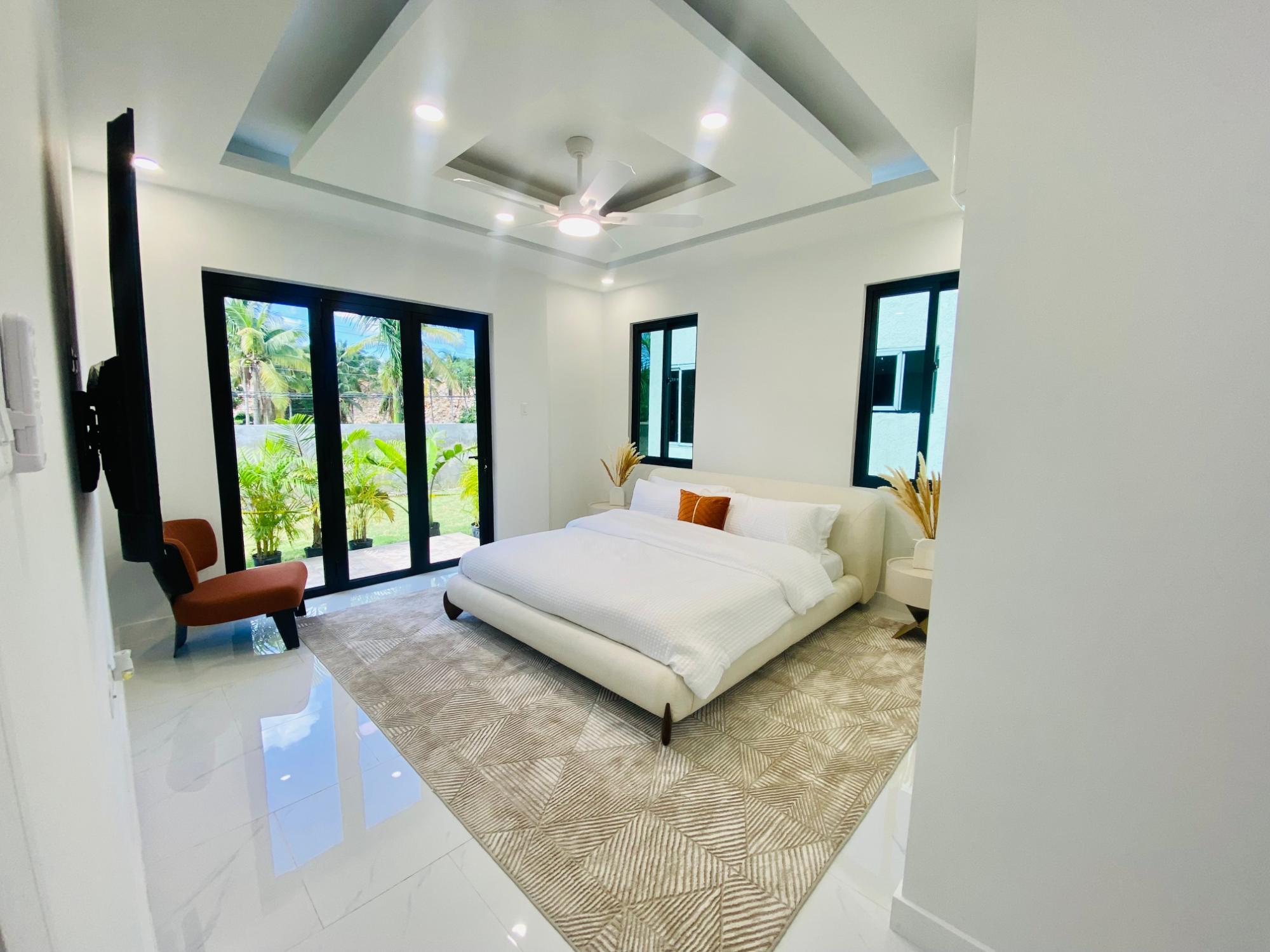 House For Sale: PALACIO RIVERA, Breadnut Hill | $420,000 photo 2
