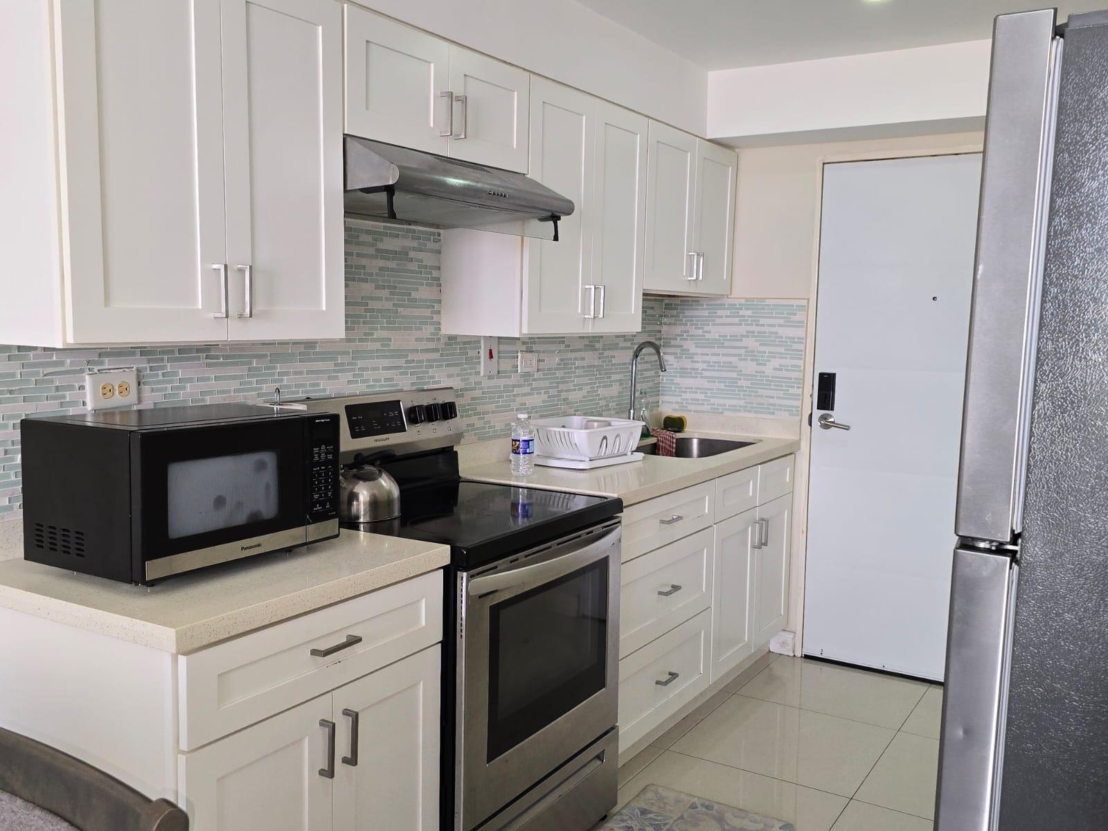 Apartment For Sale: BAY FRONT APARTMENT, Port Henderson | $33,000,000 photo 4
