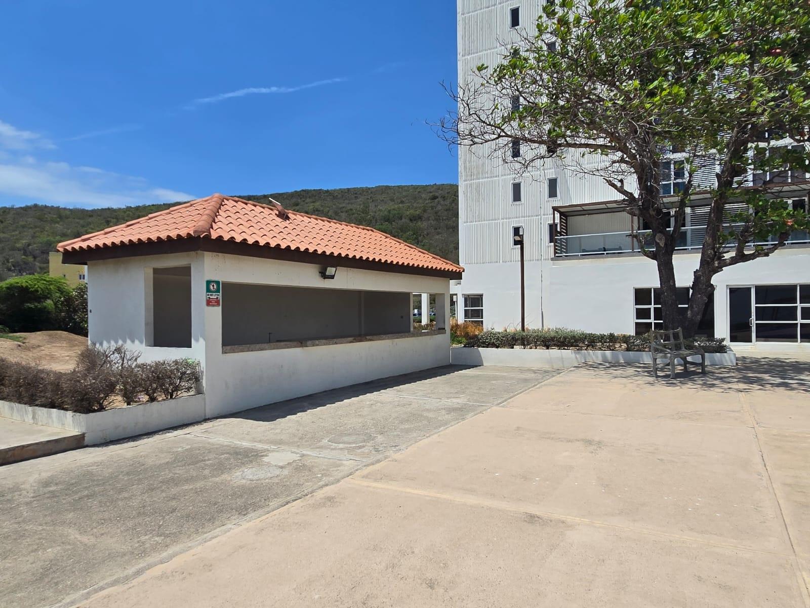 Apartment For Sale: BAY FRONT APARTMENT, Port Henderson | $33,000,000 photo 14