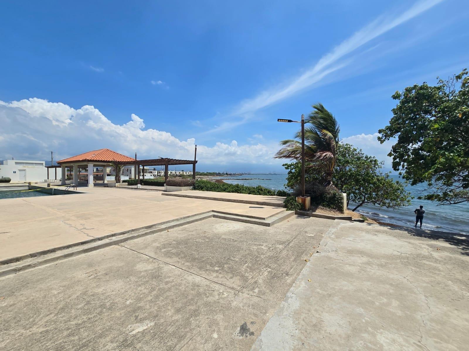 Apartment For Sale: BAY FRONT APARTMENT, Port Henderson | $33,000,000 photo 17