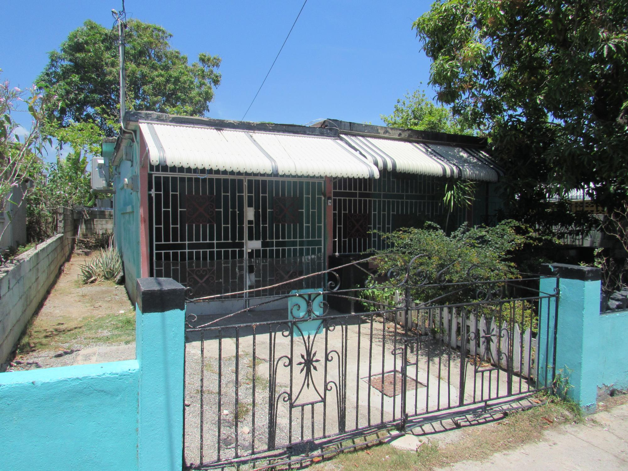 House For Sale: PORTMORE DRIVE, INDEPENDE, Independence City | $20,000,000 photo 3