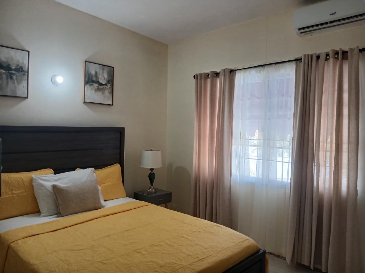 Townhouse For Rent: PERKINS PLACE, Kingston 19 | $160,000 photo 4
