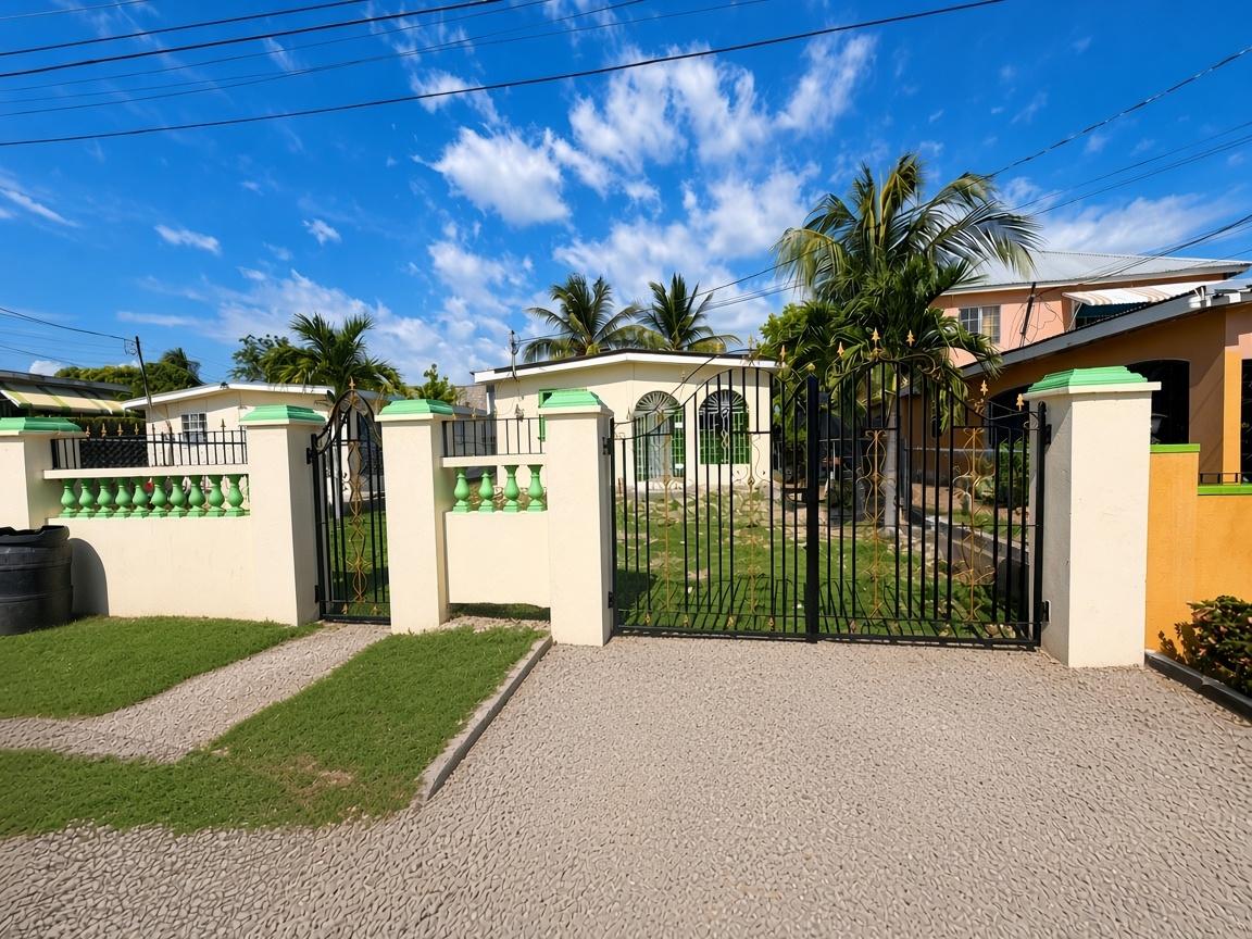 House For Sale: OCEAN CRESCENT, Old Harbour | $25,000,000