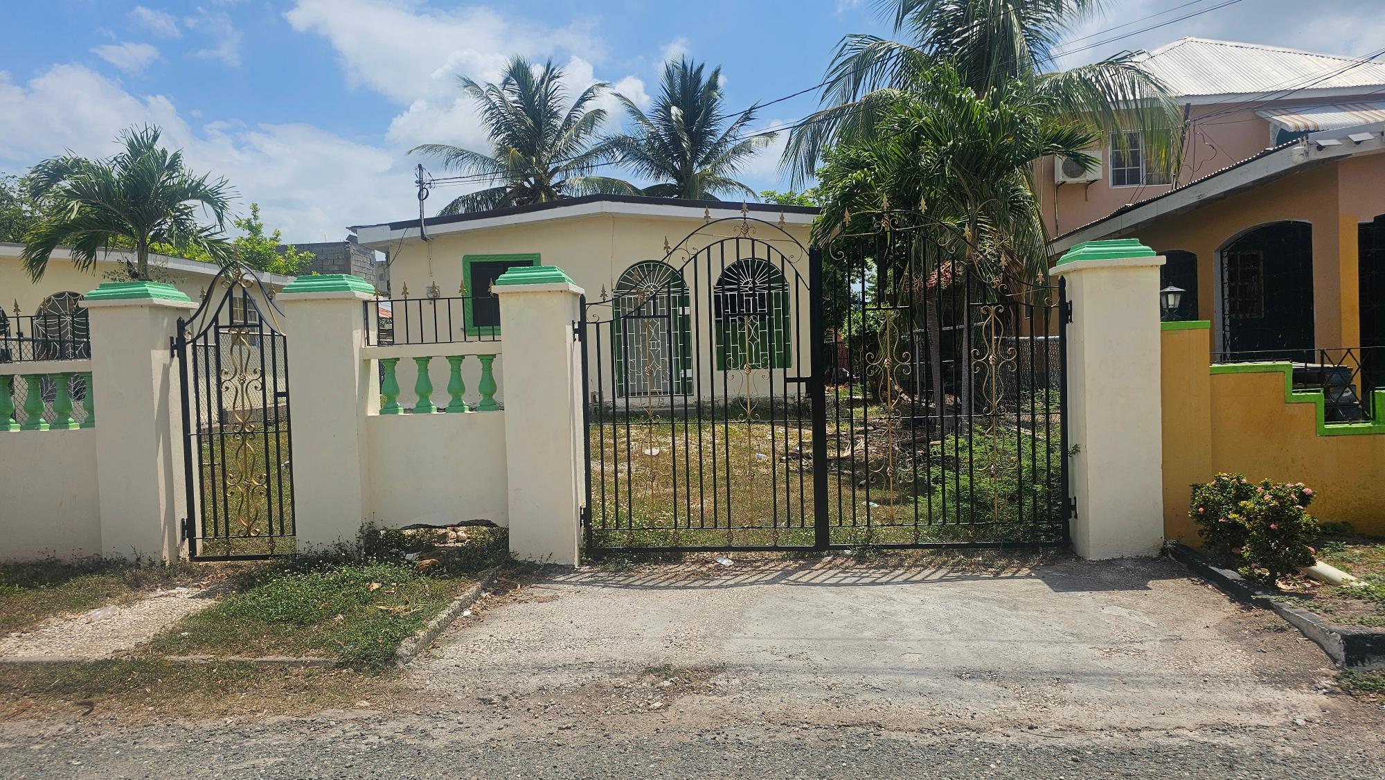 House For Sale: OCEAN CRESCENT, Old Harbour | $25,000,000 photo 12