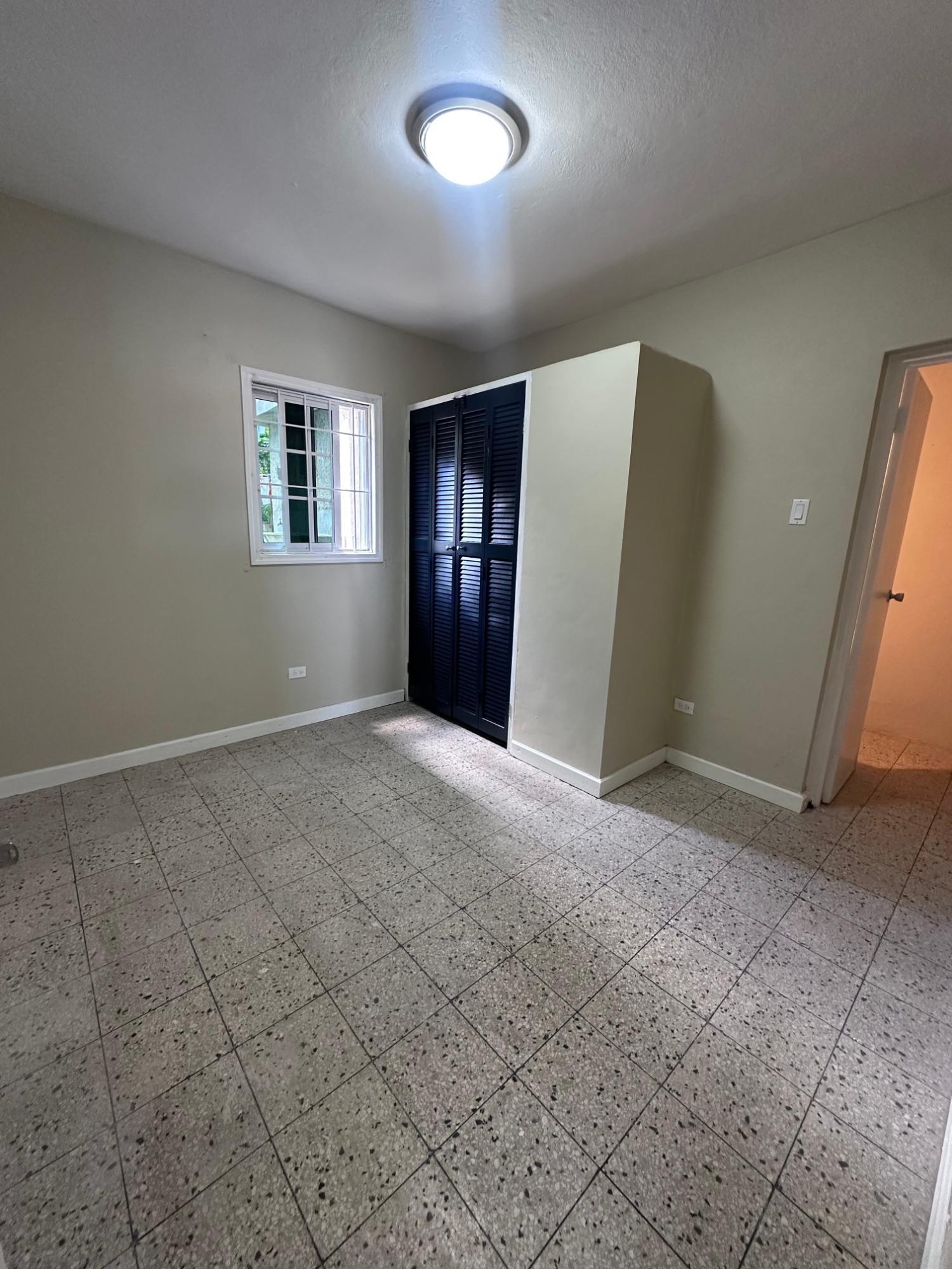 Apartment For Rent: WESTGATE HILLS, Westgate Hills | $110,000 photo 2