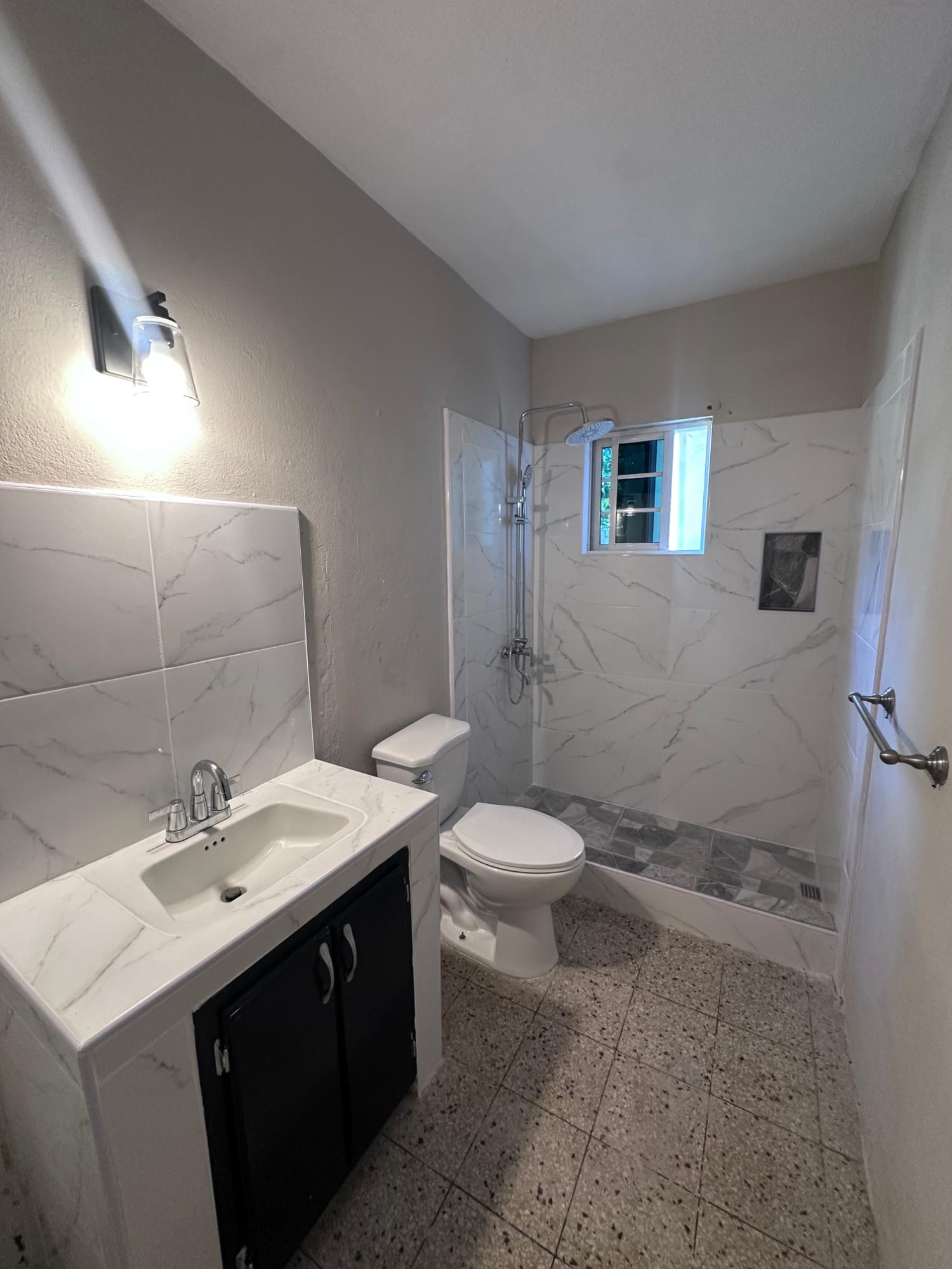 Apartment For Rent: WESTGATE HILLS, Westgate Hills | $110,000 photo 3