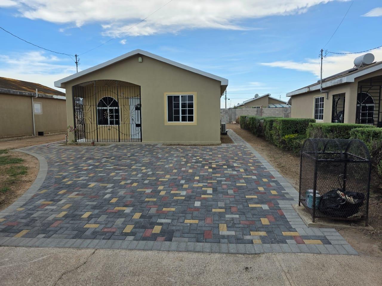 House For Rent: PHOENIX VILLAGE PARK PH3, Phoenix Park | $135,000 photo 3