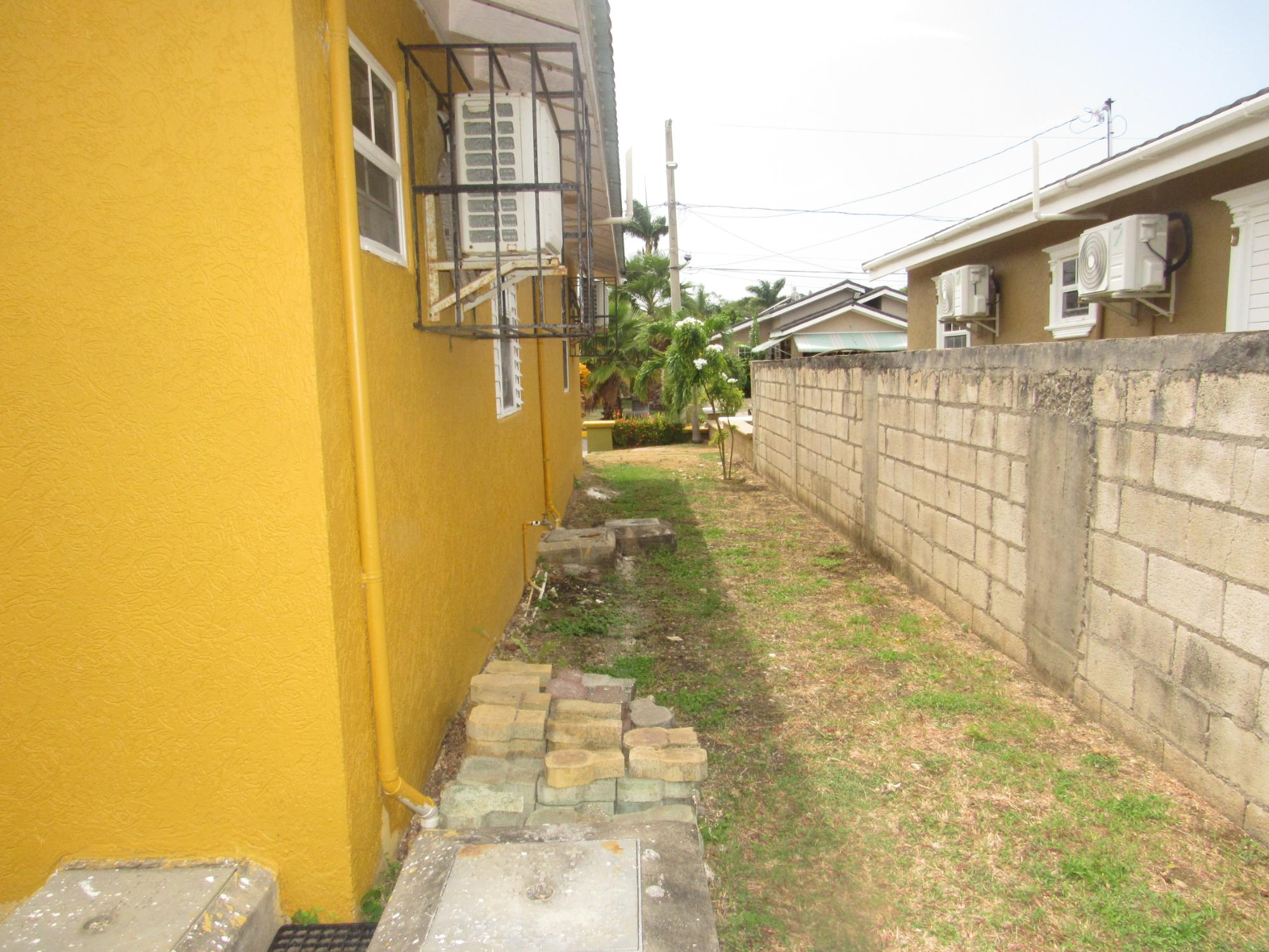 House For Rent: CALABASH BOULEVARD, St. Ann@~apos;s Bay | $1,500 photo 14