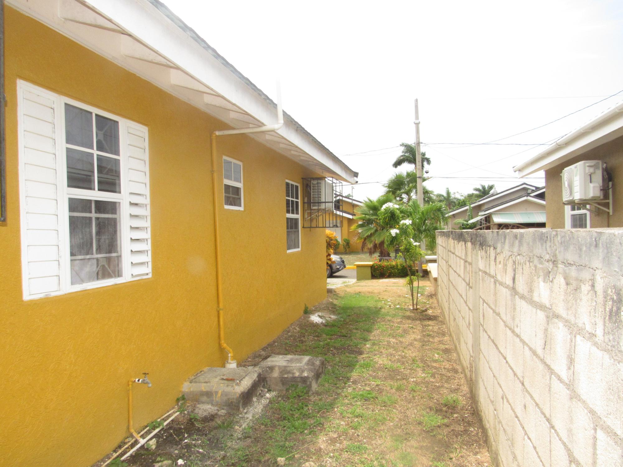 House For Rent: CALABASH BOULEVARD, St. Ann@~apos;s Bay | $1,500 photo 15
