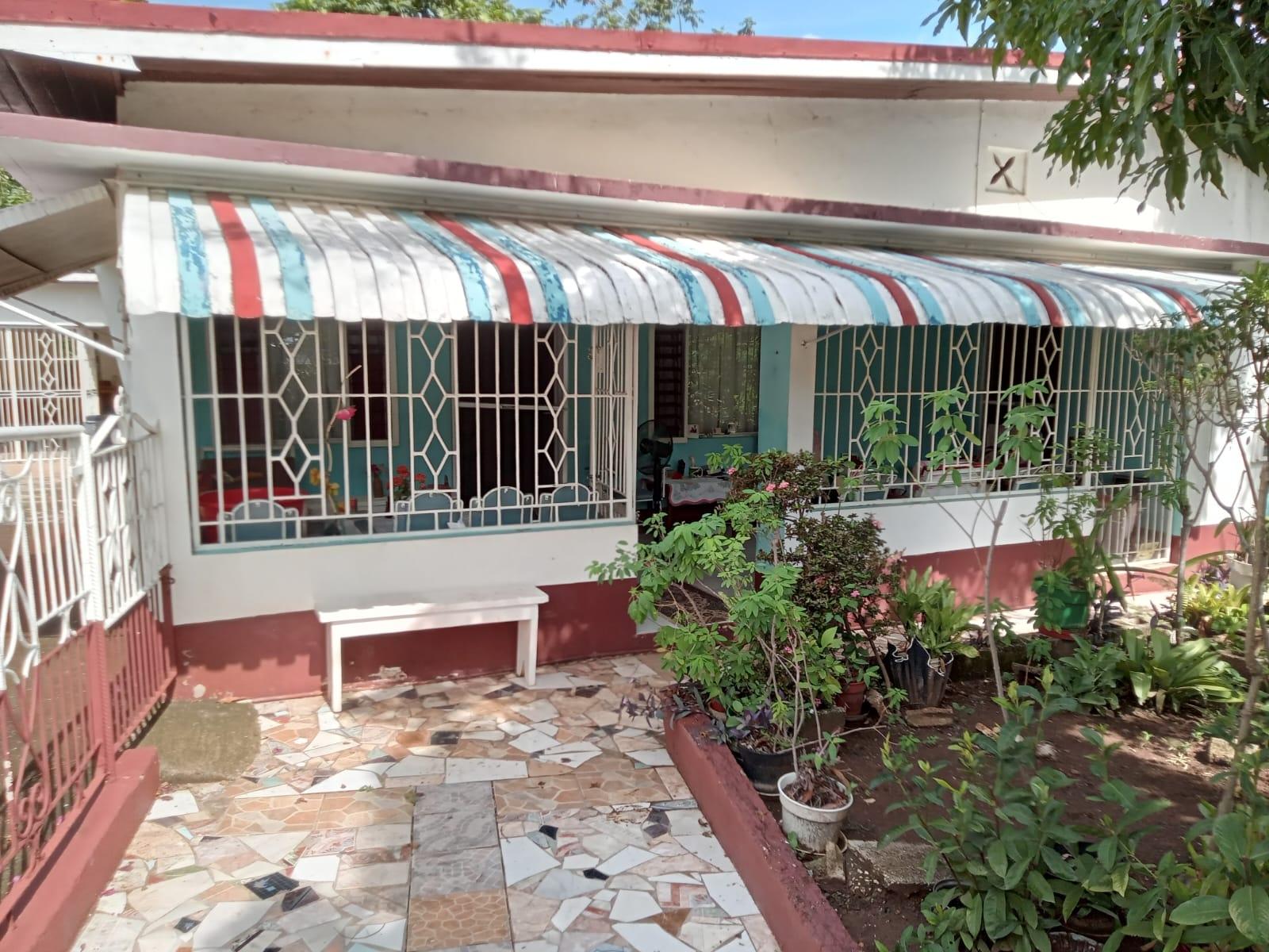 House For Sale: 77A CENTRAL AVENUE MAY PE, May Pen | $24,000,000 photo 4