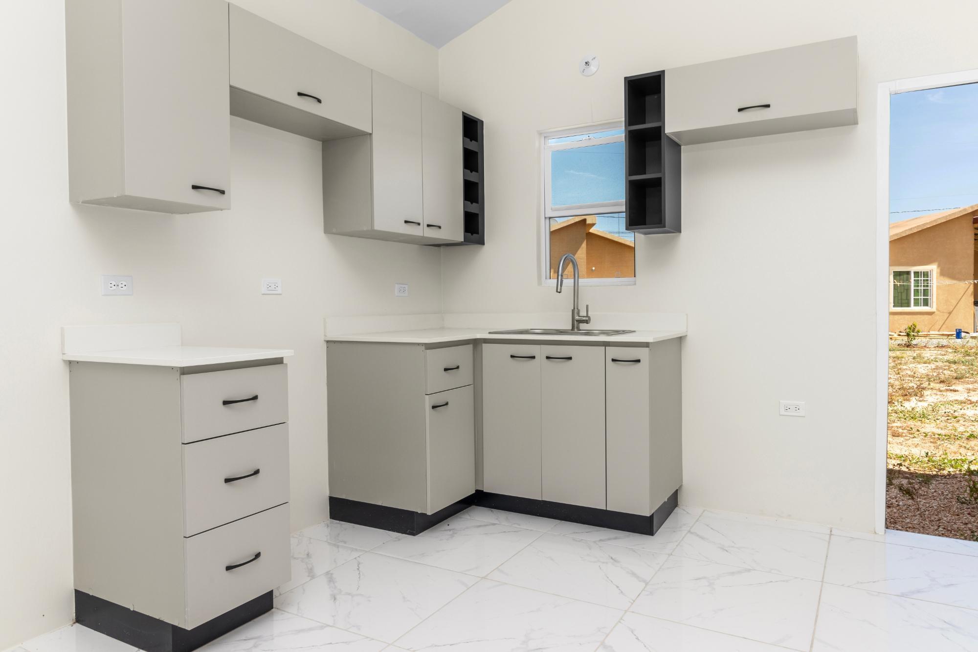 House For Rent: PHOENIX PARK VILLAGE 2, Phoenix Park | $125,000 photo 5