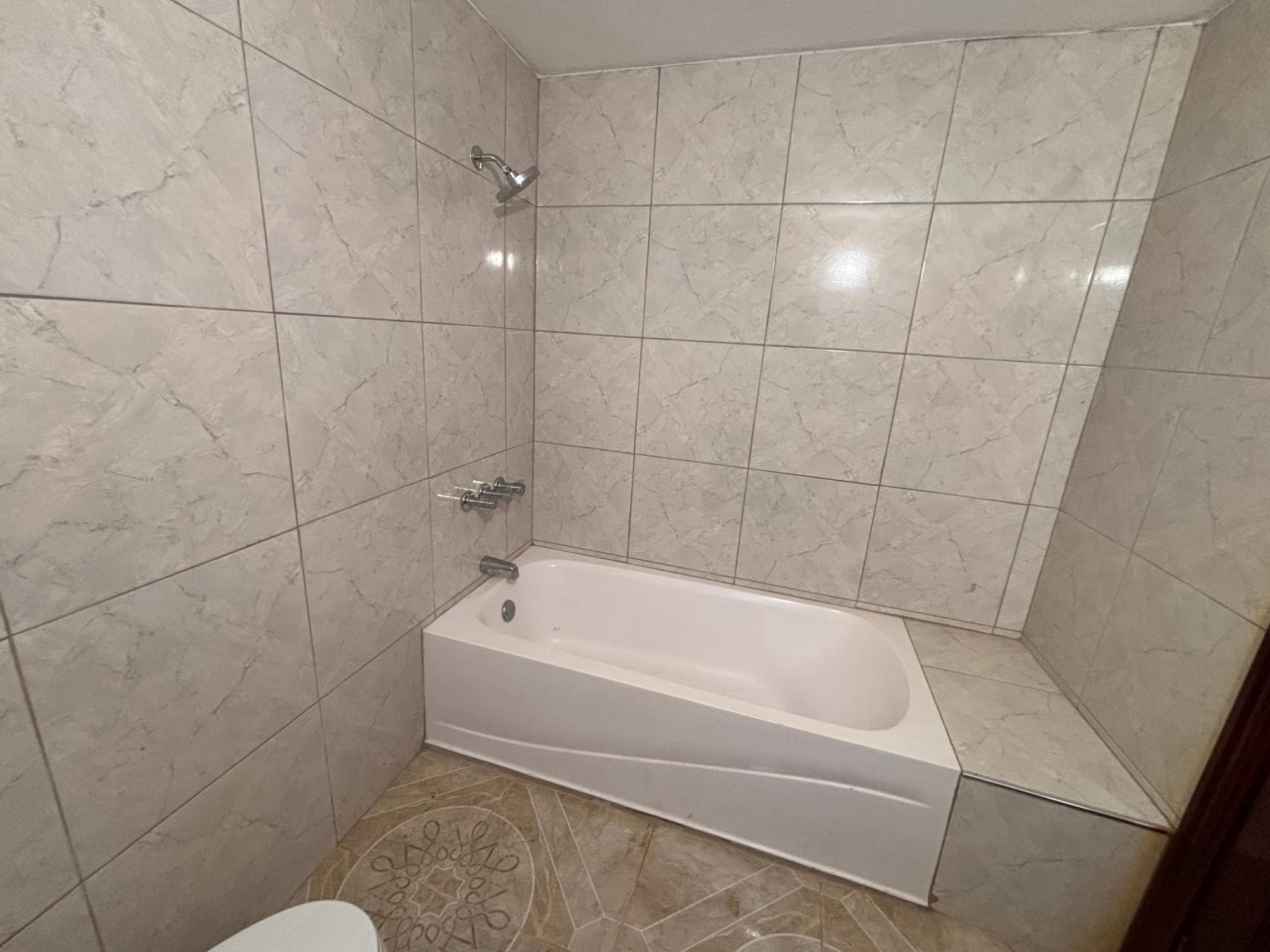Apartment For Rent: MT EDGECOMBE, RUNAWAY BAY, Runaway Bay | $120,000 photo 8