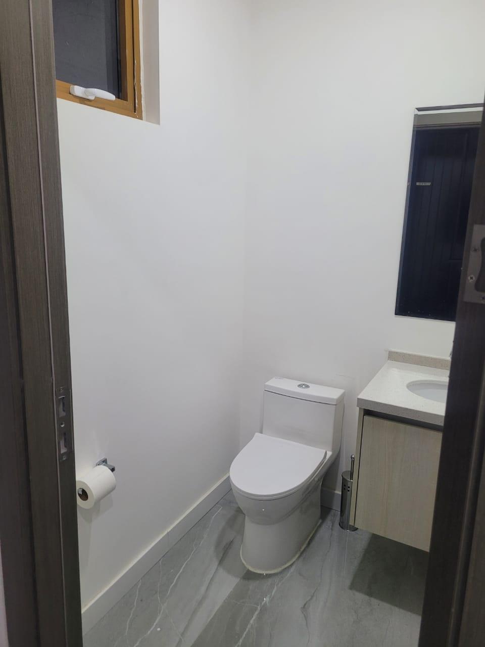Apartment For Rent: WELLINGTON DRIVE, KINGSTO, Kingston 6 | $3,250 photo 7