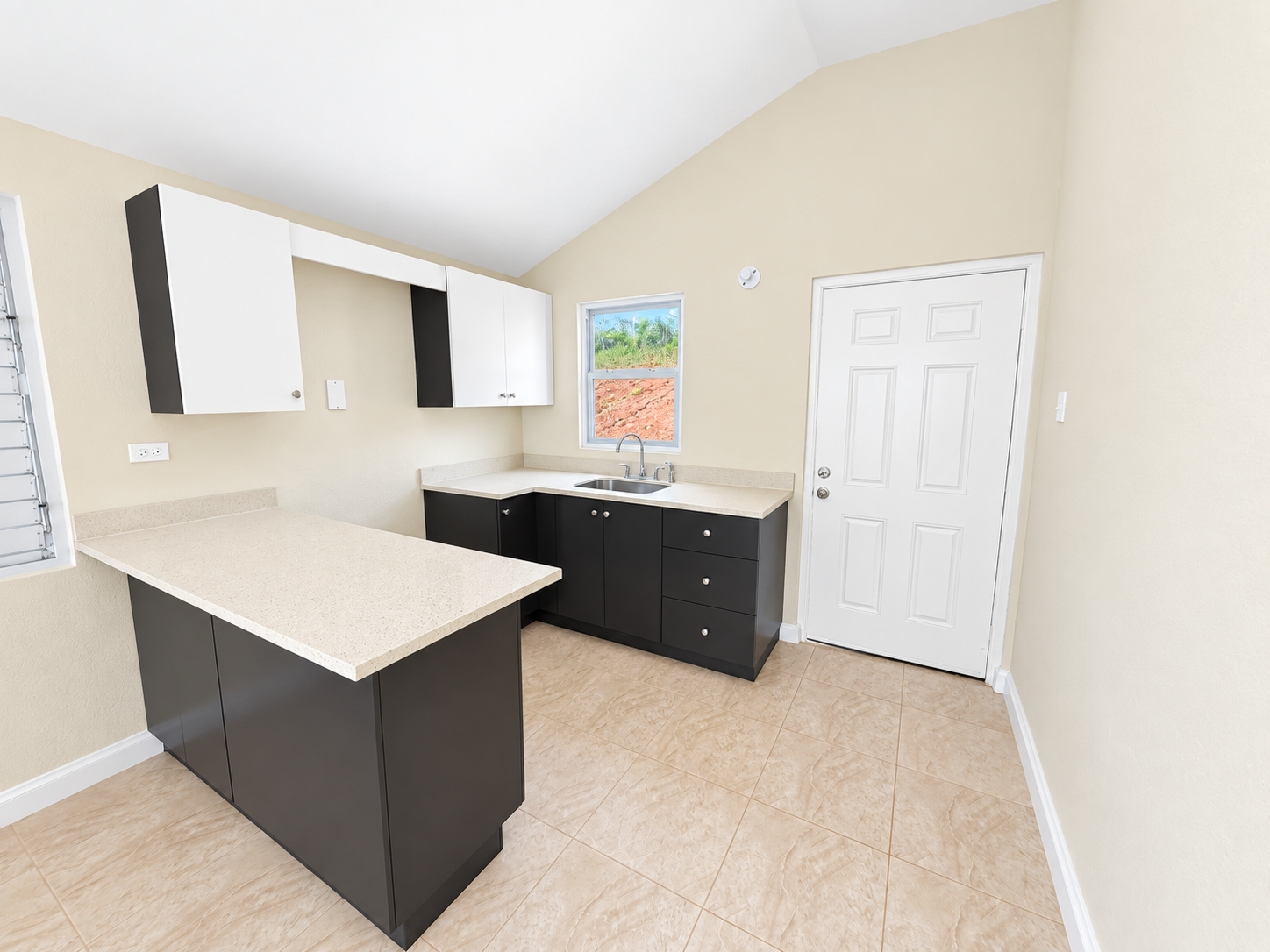 House For Rent: SILVERSUN BOULEVARD, Innswood | $800 photo 2