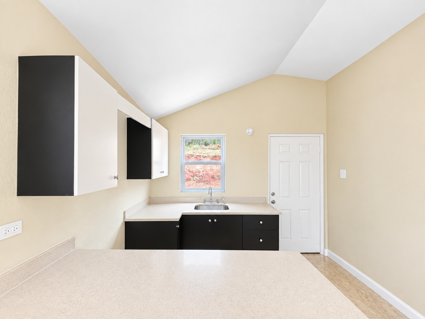 House For Rent: SILVERSUN BOULEVARD, Innswood | $800 photo 4