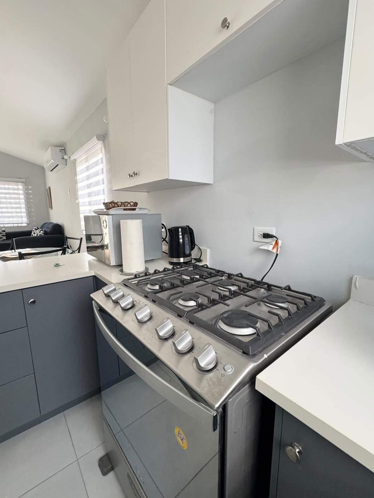 House For Sale: ROSEWOOD AVENUE, Old Harbour | $30,000,000 photo 8