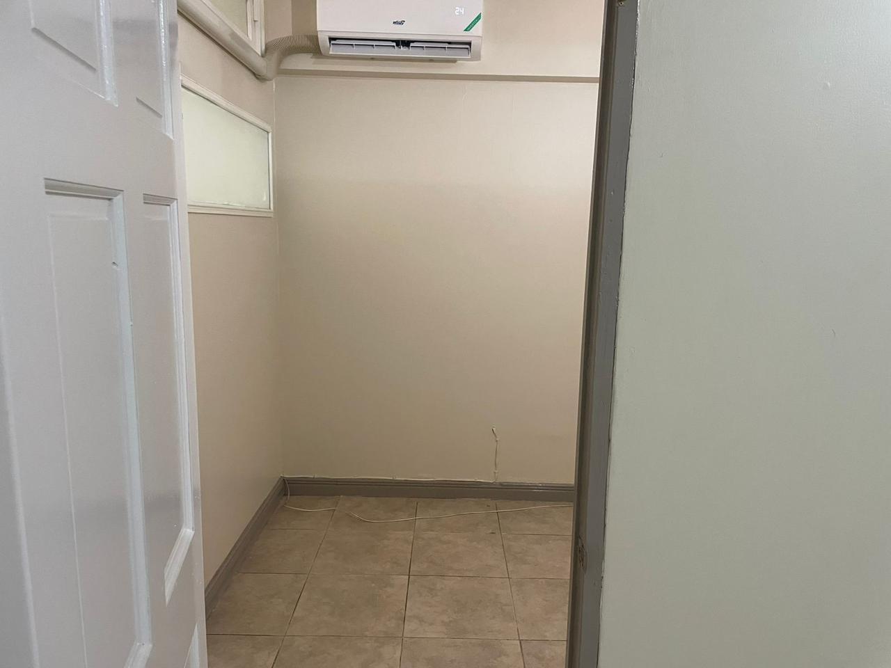 Apartment For Rent: KENSINGTON CRESCENT, Kingston 5 | $180,000 photo 6