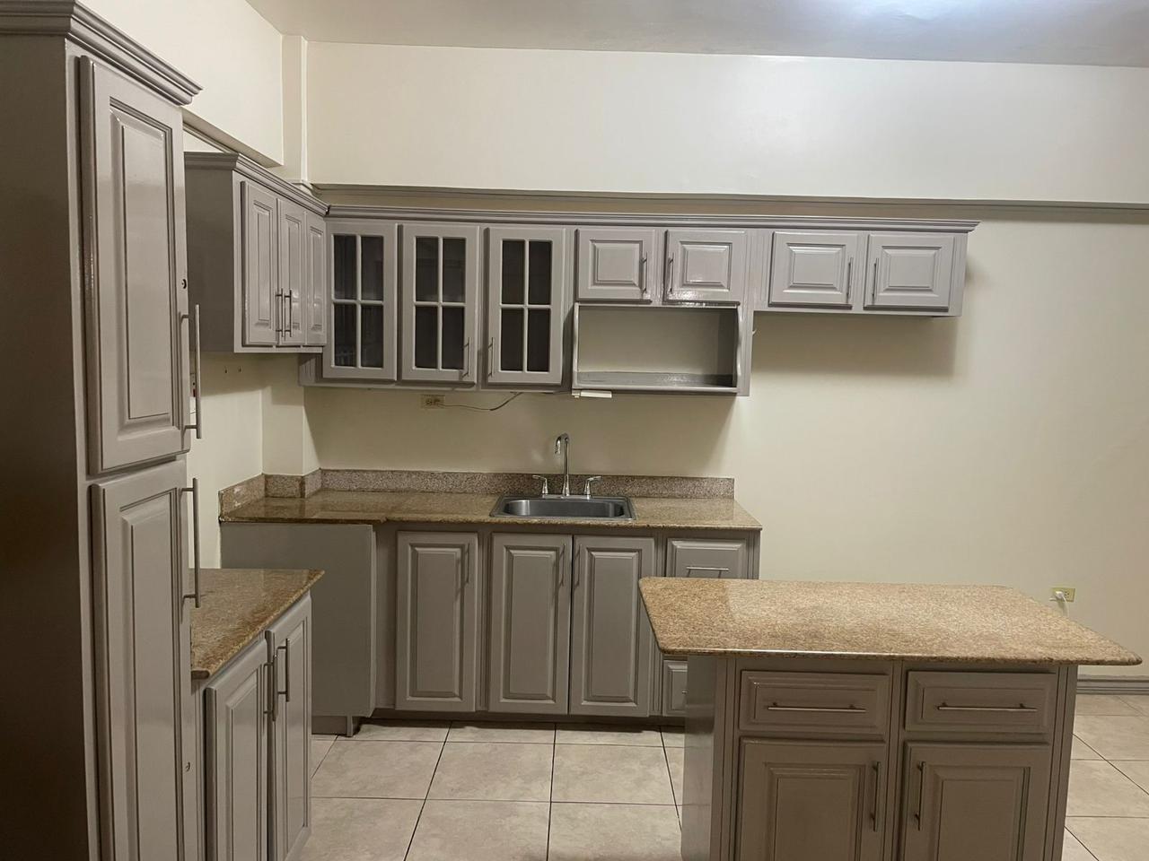Apartment For Rent: KENSINGTON CRESCENT, Kingston 5 | $180,000 photo 9