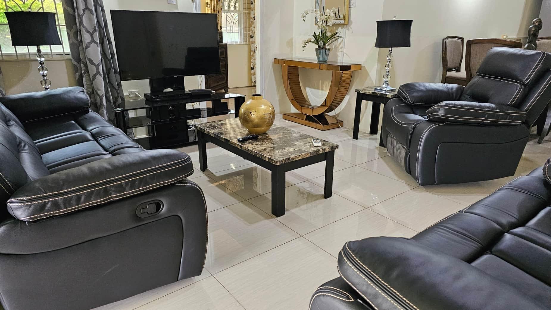 House For Rent: DRAX HALL COUNTRY CLUB, Drax Hall Estate | $2,500 photo 4