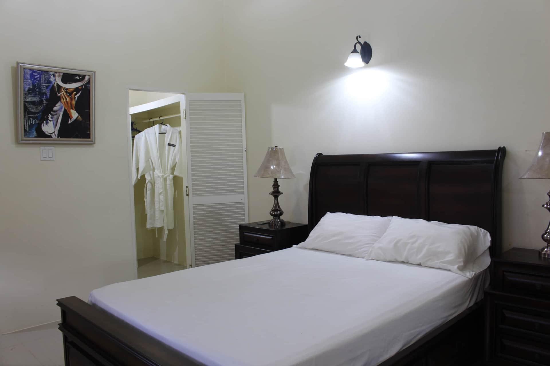 House For Rent: DRAX HALL COUNTRY CLUB, Drax Hall Estate | $2,500 photo 7