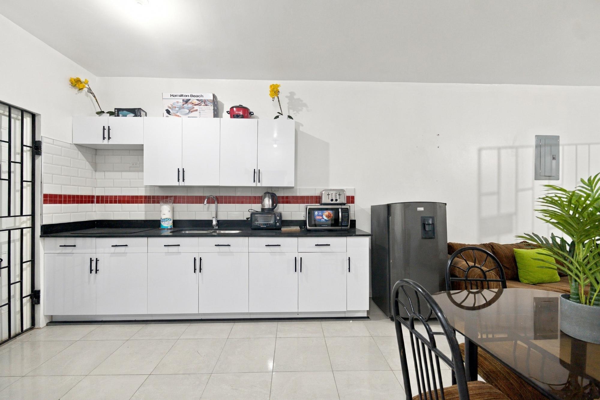 Apartment For Rent: EMERALD ESTATE, TOWER ISL, Tower Isle | $800 photo 6