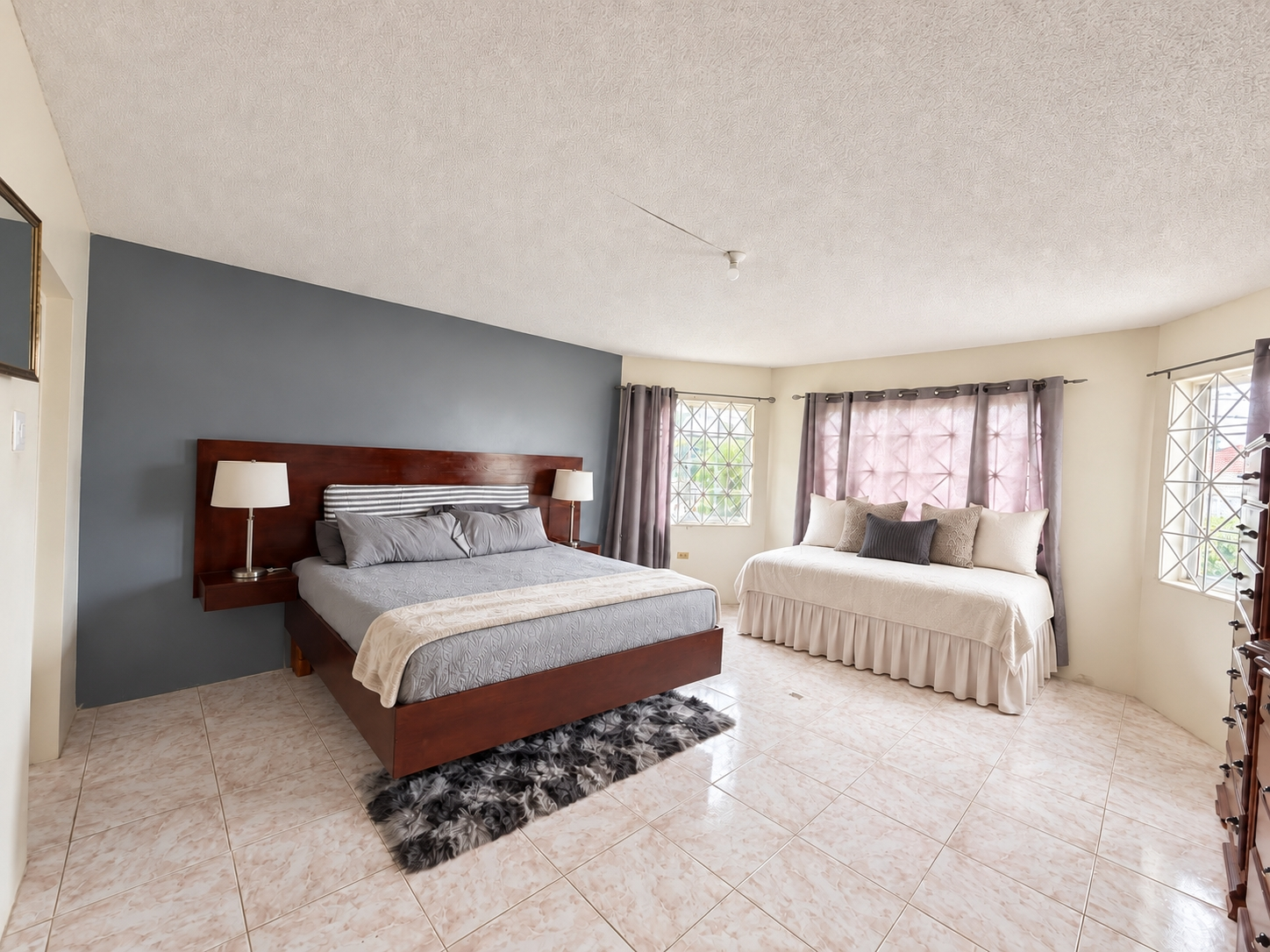 House For Sale: LOGWOOD MEWS HATFIELD, Mandeville | $38,500,000 photo 14