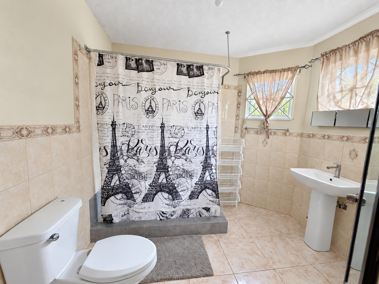 House For Sale: LOGWOOD MEWS HATFIELD, Mandeville | $38,500,000 photo 17