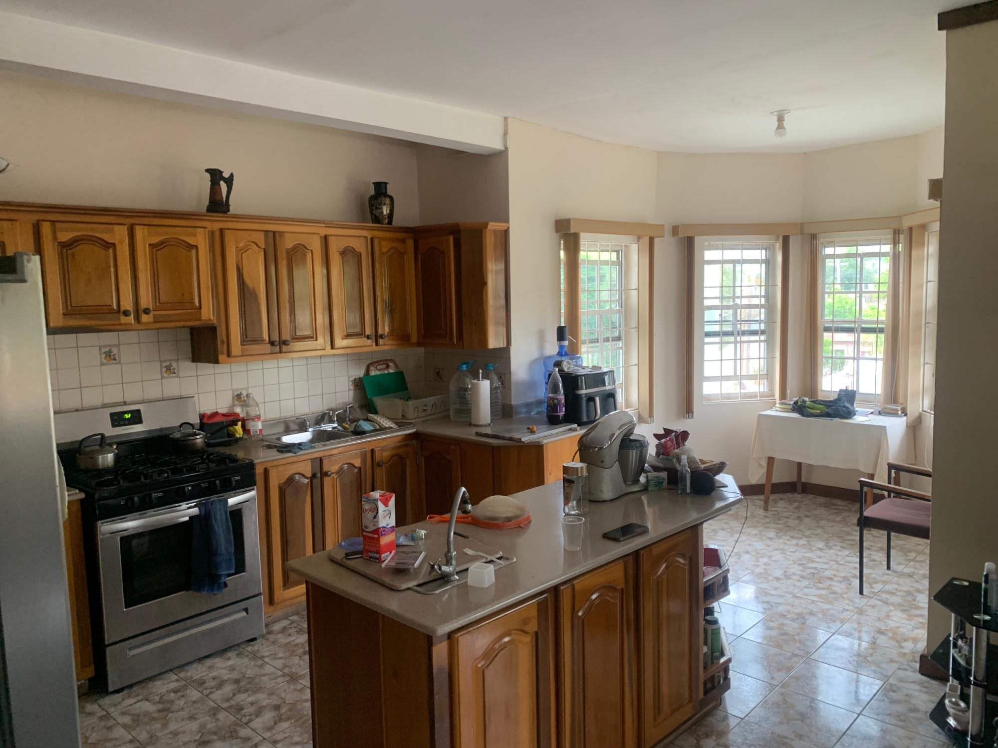 House For Sale: BUCHAVEN MAYPEN, May Pen | $49,000,000 photo 4