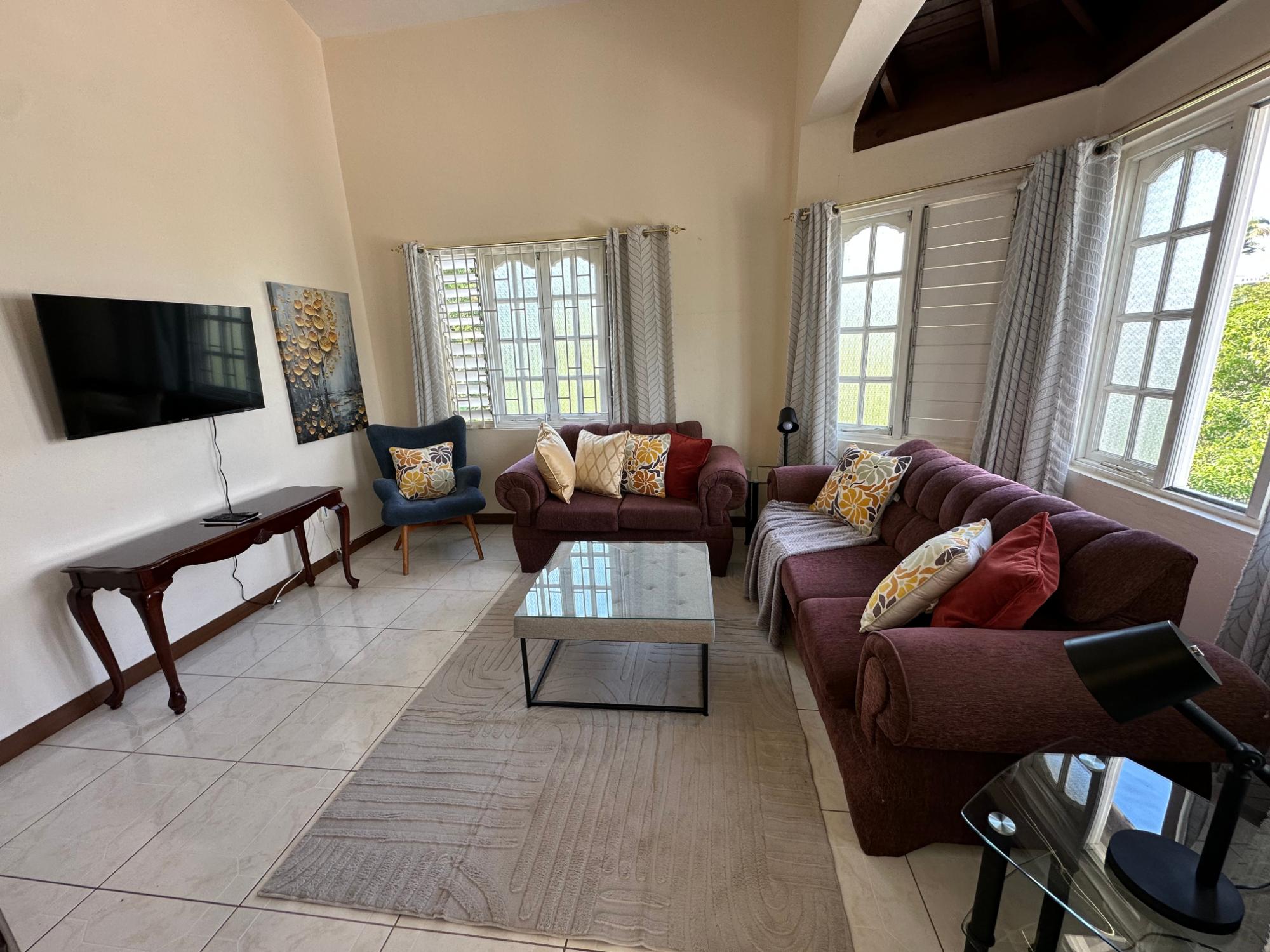 Apartment For Rent: BLYTHWOOD DRIVE, Kingston 6 | $160,000