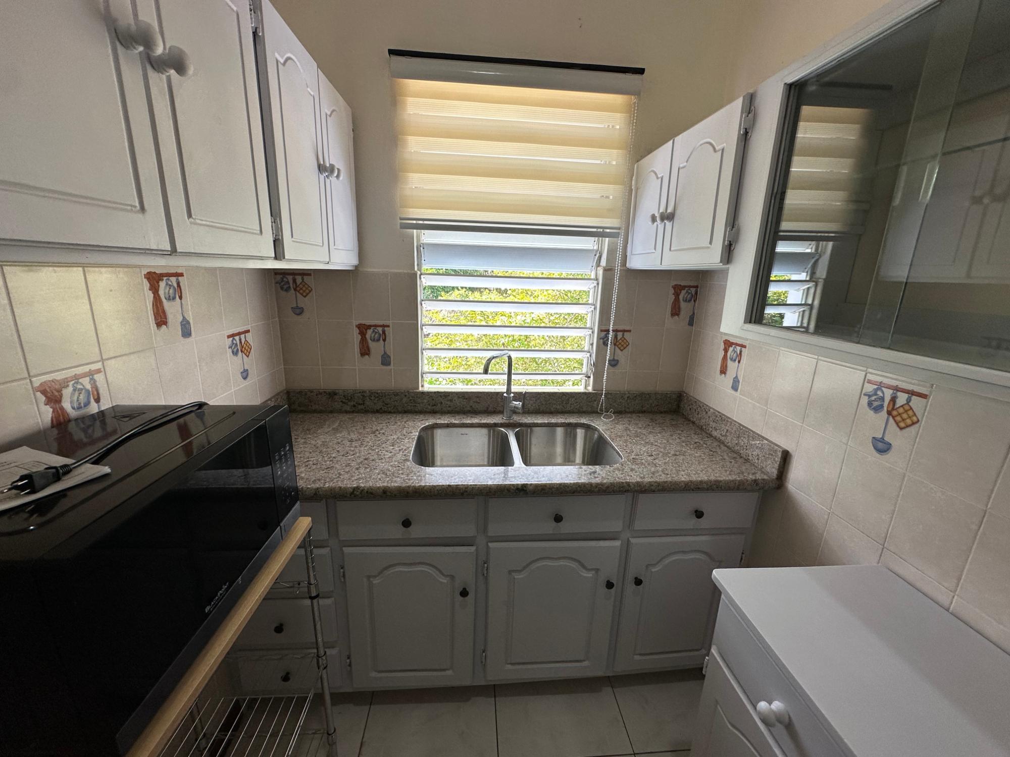 Apartment For Rent: BLYTHWOOD DRIVE, Kingston 6 | $160,000 photo 7