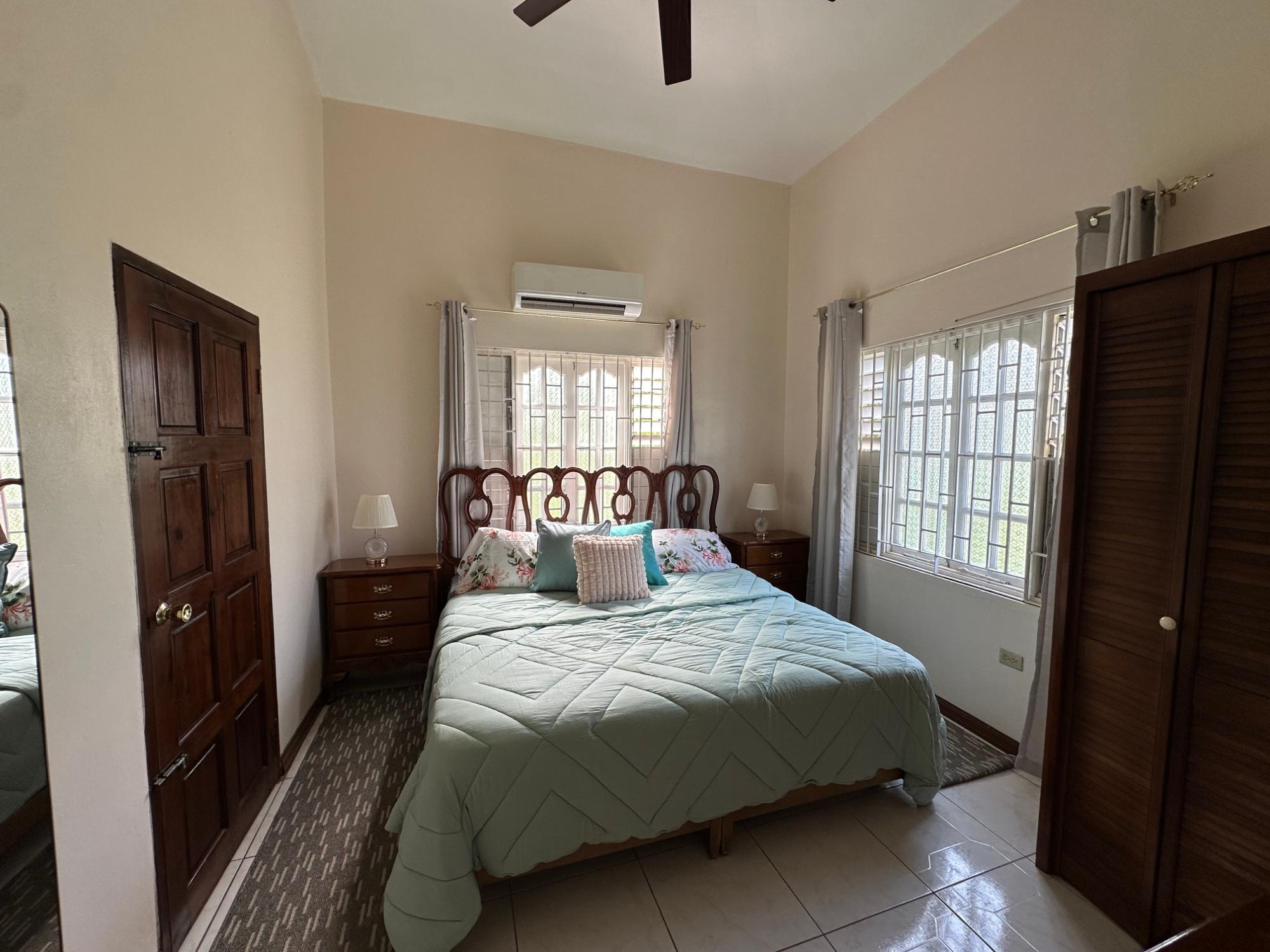 Apartment For Rent: BLYTHWOOD DRIVE, Kingston 6 | $160,000 photo 8
