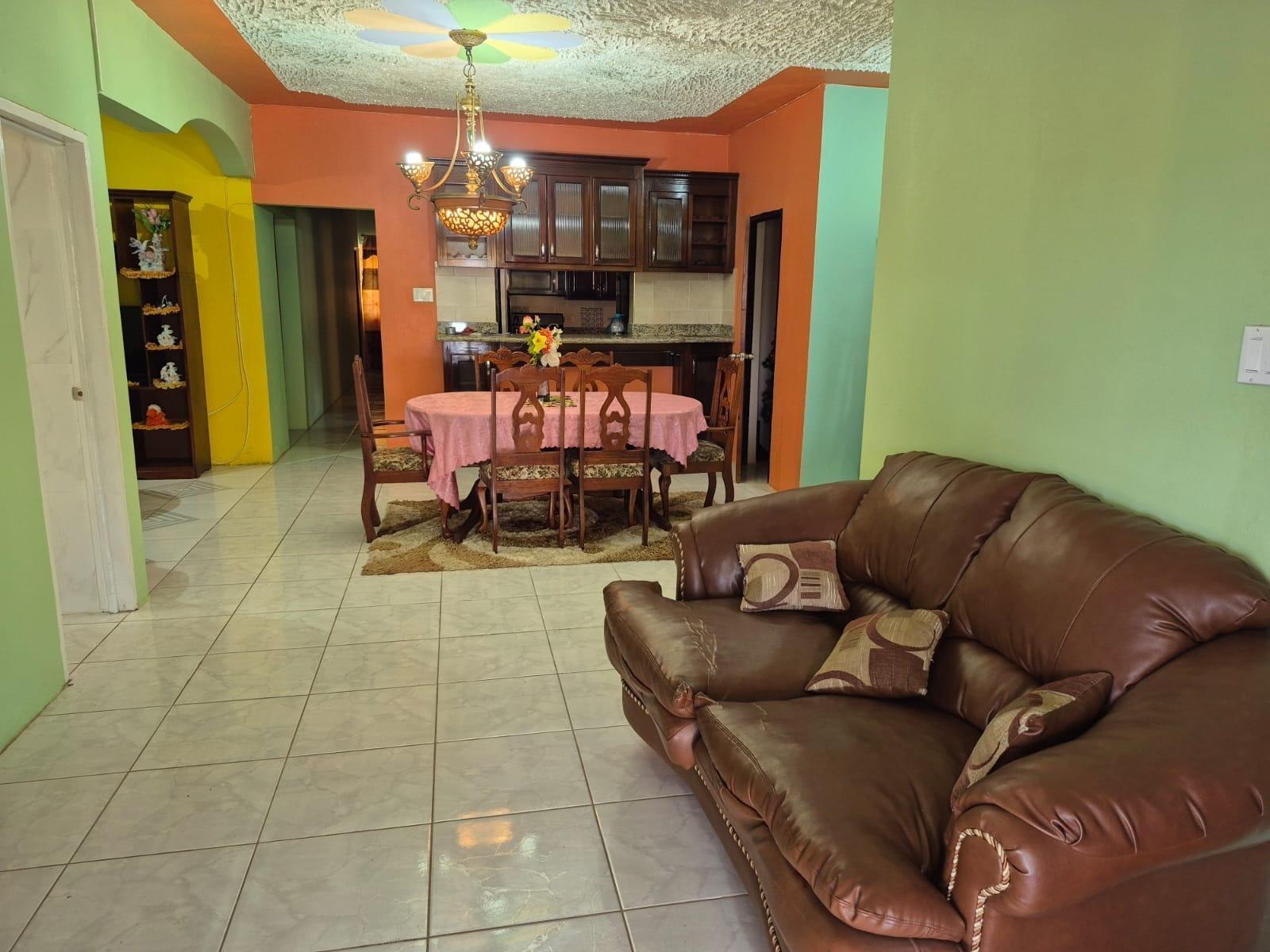 House For Sale: HARTWELL GARDENS, May Pen | $39,500,000 photo 7