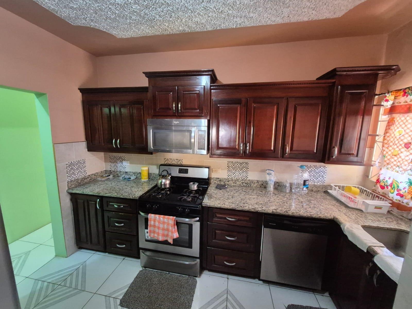 House For Sale: HARTWELL GARDENS, May Pen | $39,500,000 photo 12