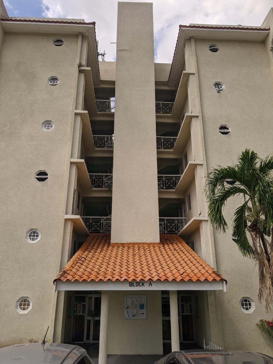Apartment For Rent: CONSTANT SPRING ROAD, Constant Spring P.O. | $120,000 photo 2