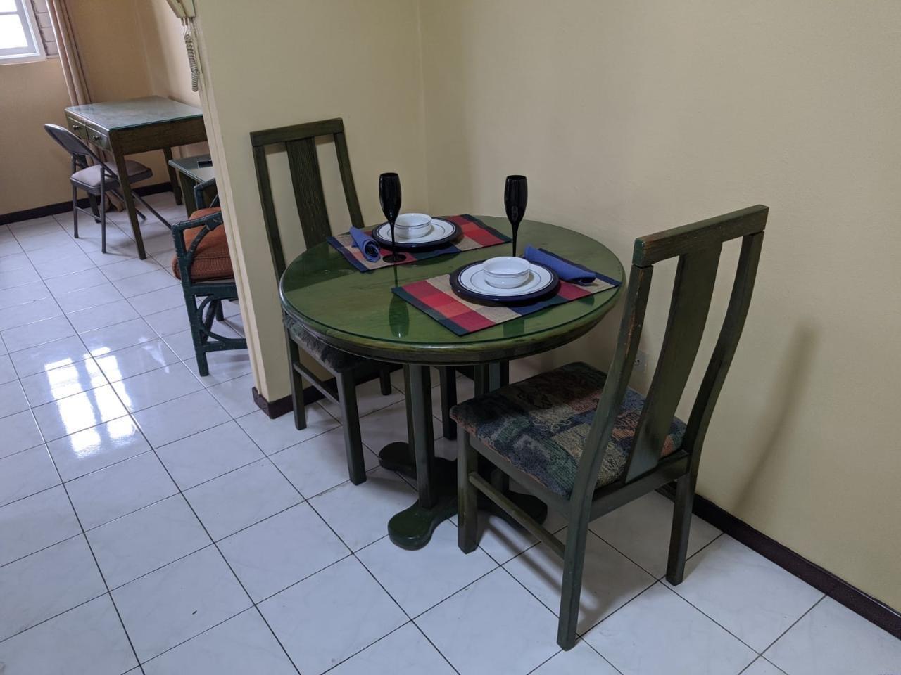 Apartment For Rent: CONSTANT SPRING ROAD, Constant Spring P.O. | $120,000 photo 5