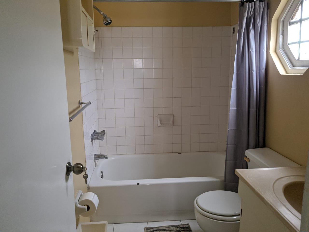 Apartment For Rent: CONSTANT SPRING ROAD, Constant Spring P.O. | $120,000 photo 9