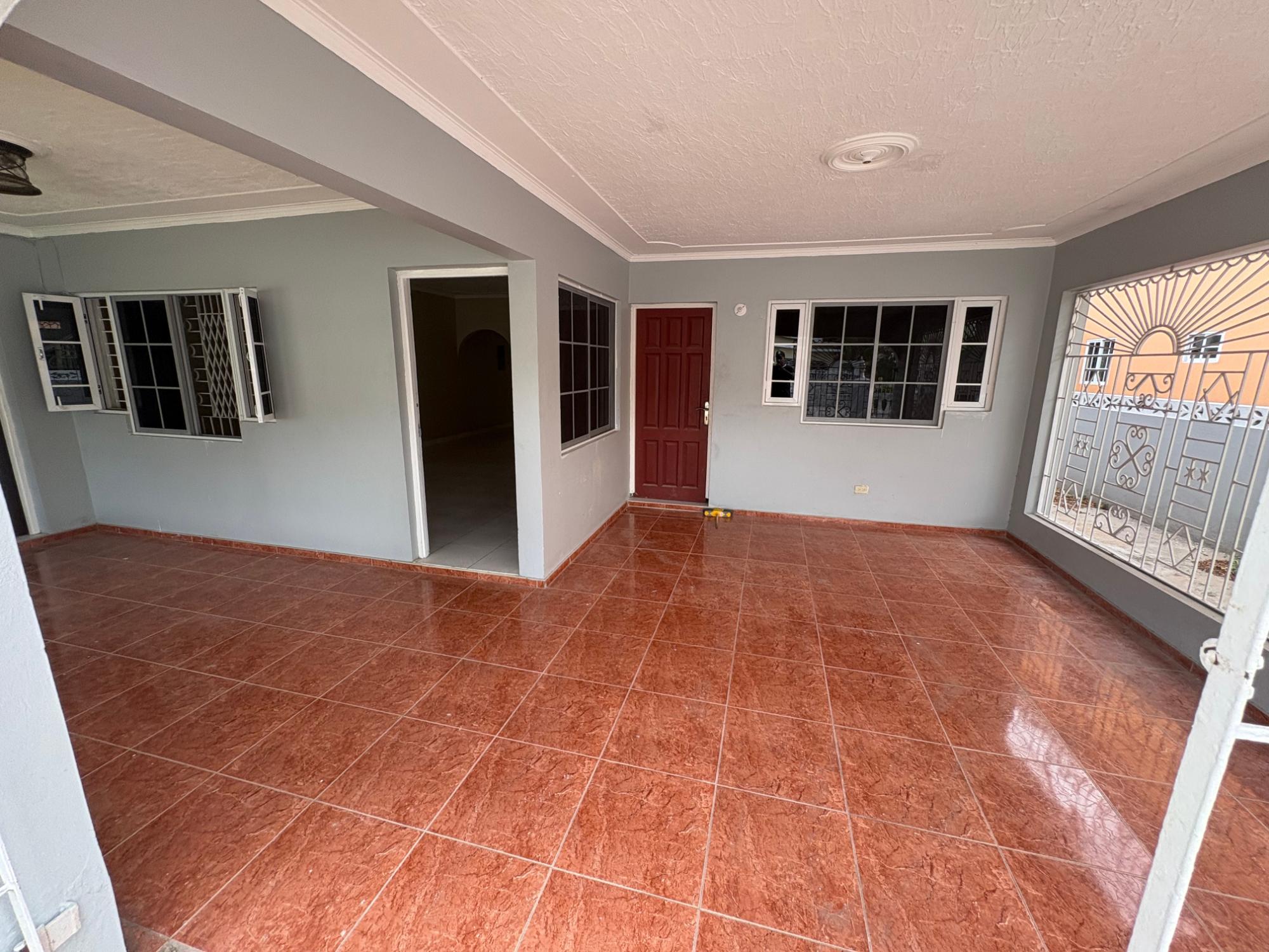 House For Rent: CANDLELIGHT CRESCENT, Kingston 19 | $130,000 photo 4
