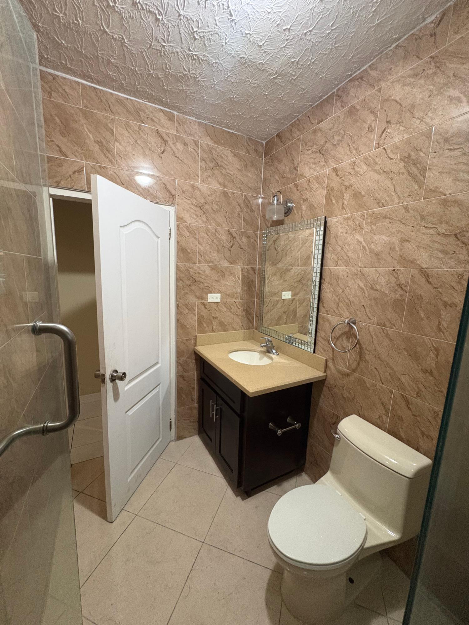 House For Rent: CANDLELIGHT CRESCENT, Kingston 19 | $130,000 photo 14