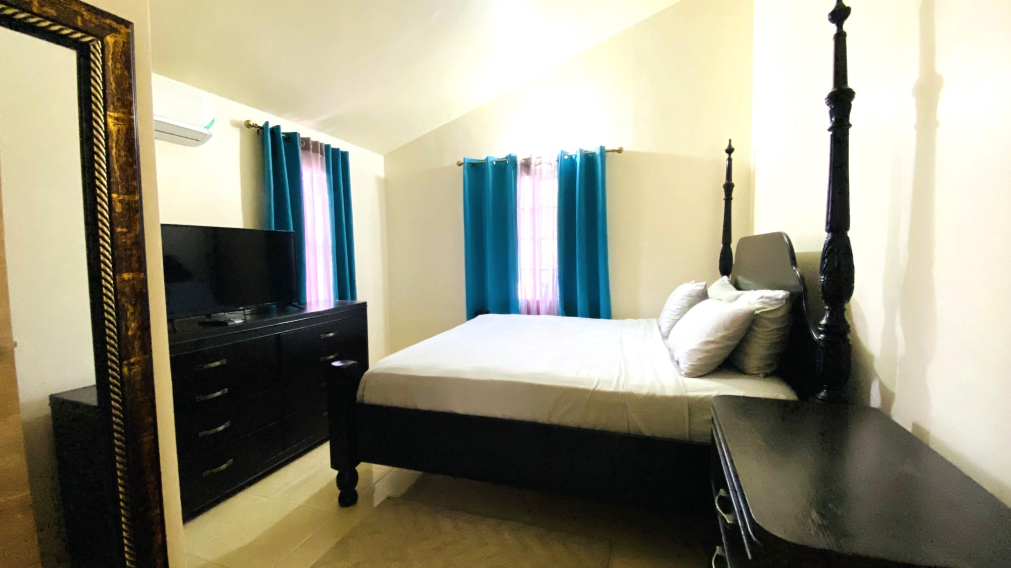 House For Rent: MONTEGO WESTVILLAGE, Montego Bay | $1,200 photo 21