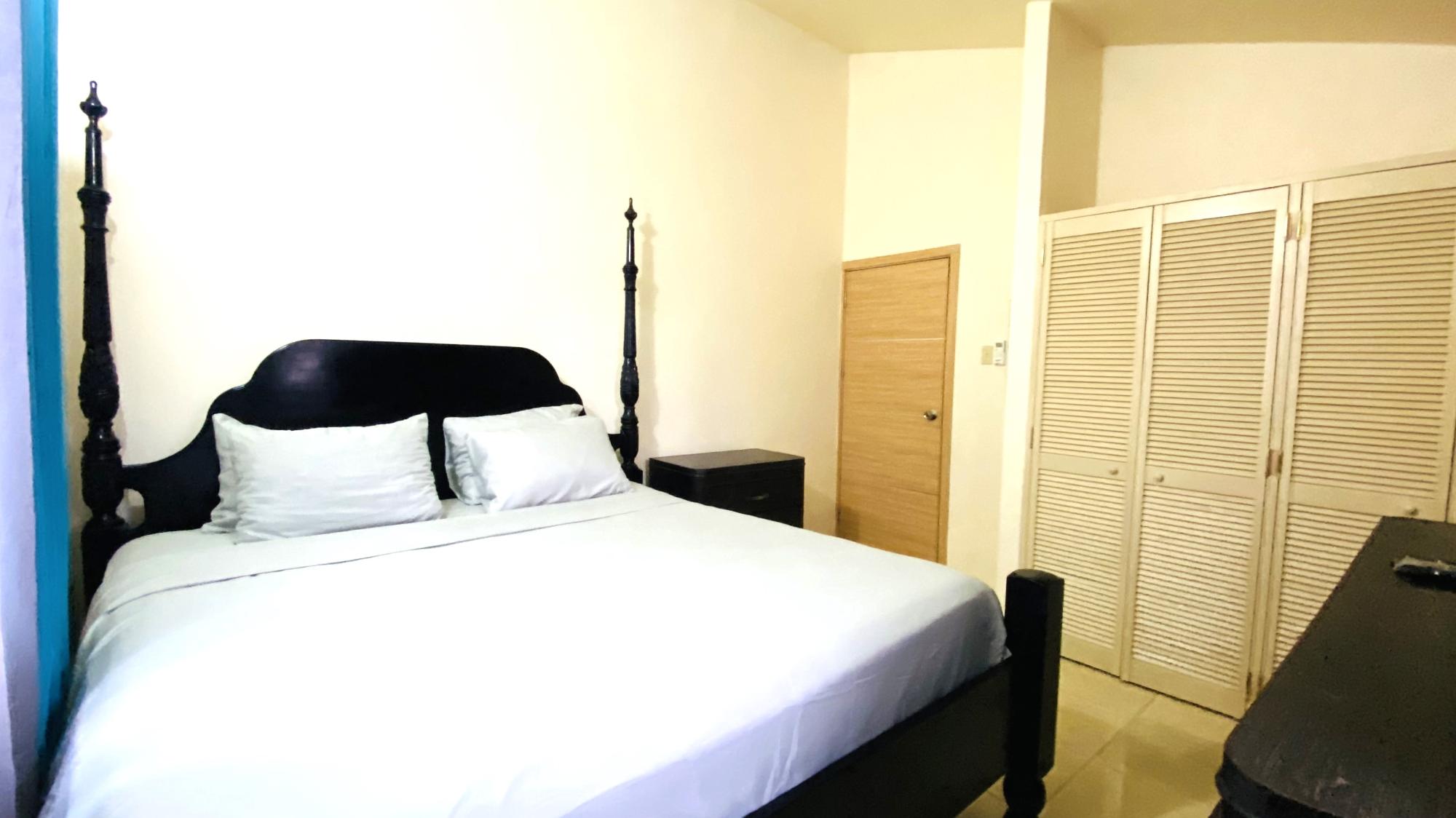 House For Rent: MONTEGO WESTVILLAGE, Montego Bay | $1,200 photo 23