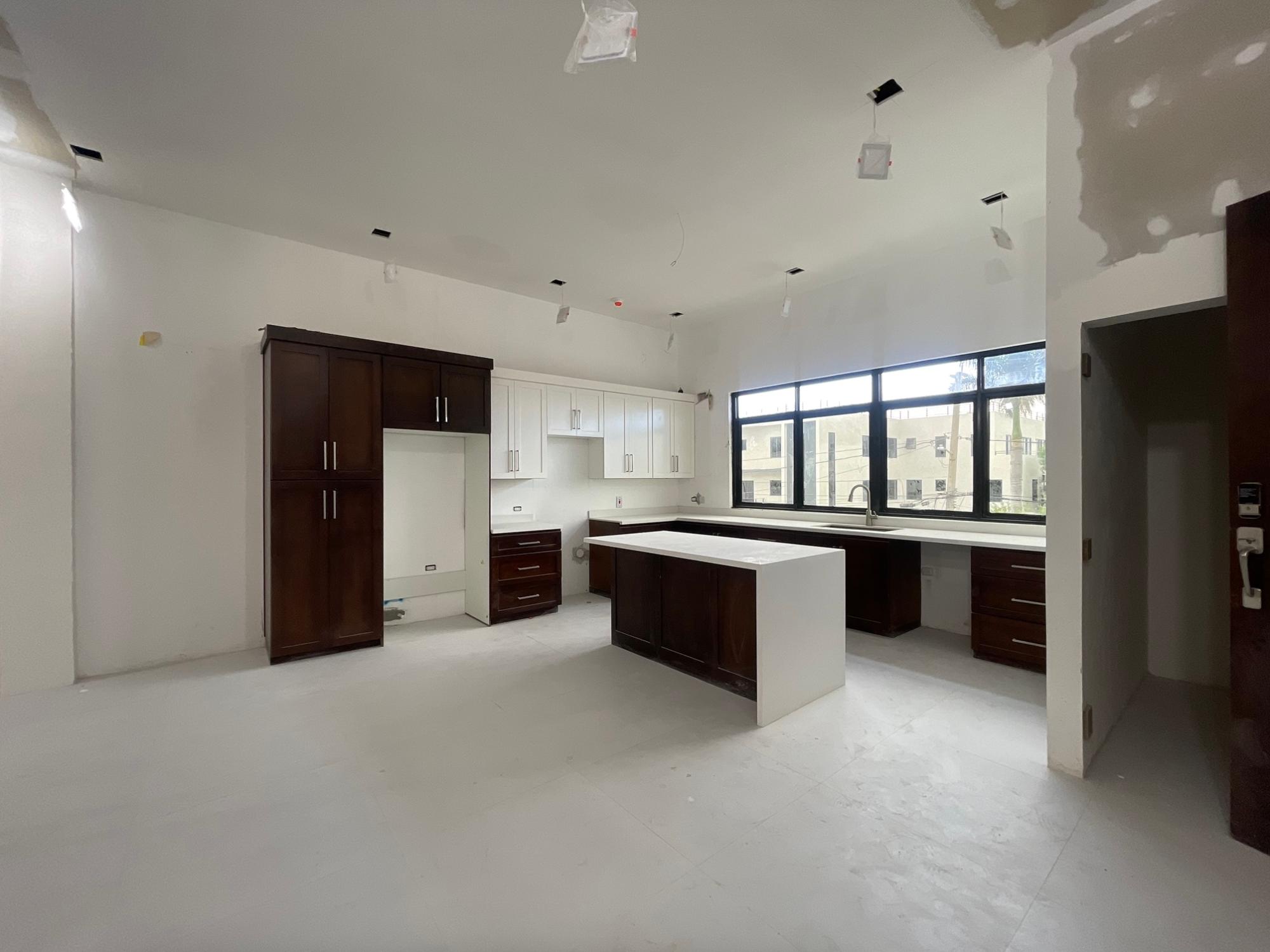 Apartment For Sale: ROSEBERRY DRIVE, Kingston 6 | $76,000,000 photo 8