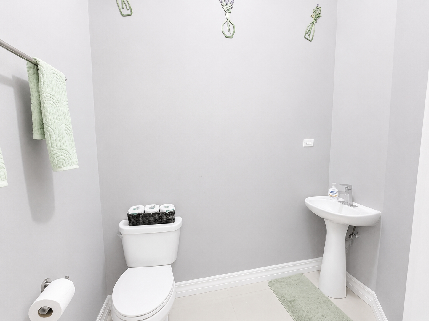 Apartment For Rent: ANNETTE CRESCENT, Kingston 10 | $4,900 photo 13