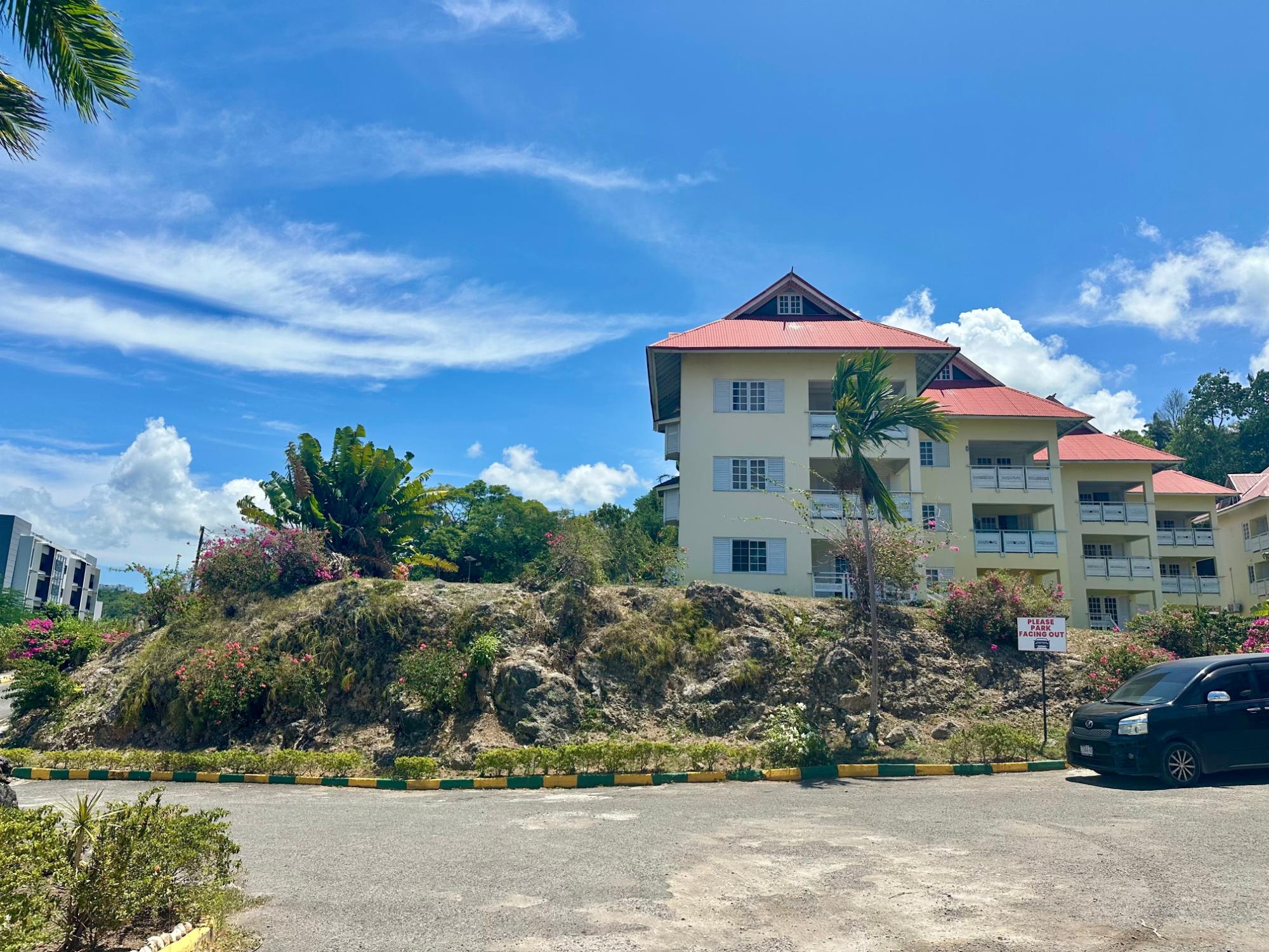 Apartment For Sale: DACOSTA DRIVE, OCHO RIOS, Ocho Rios | $220,000 photo 4