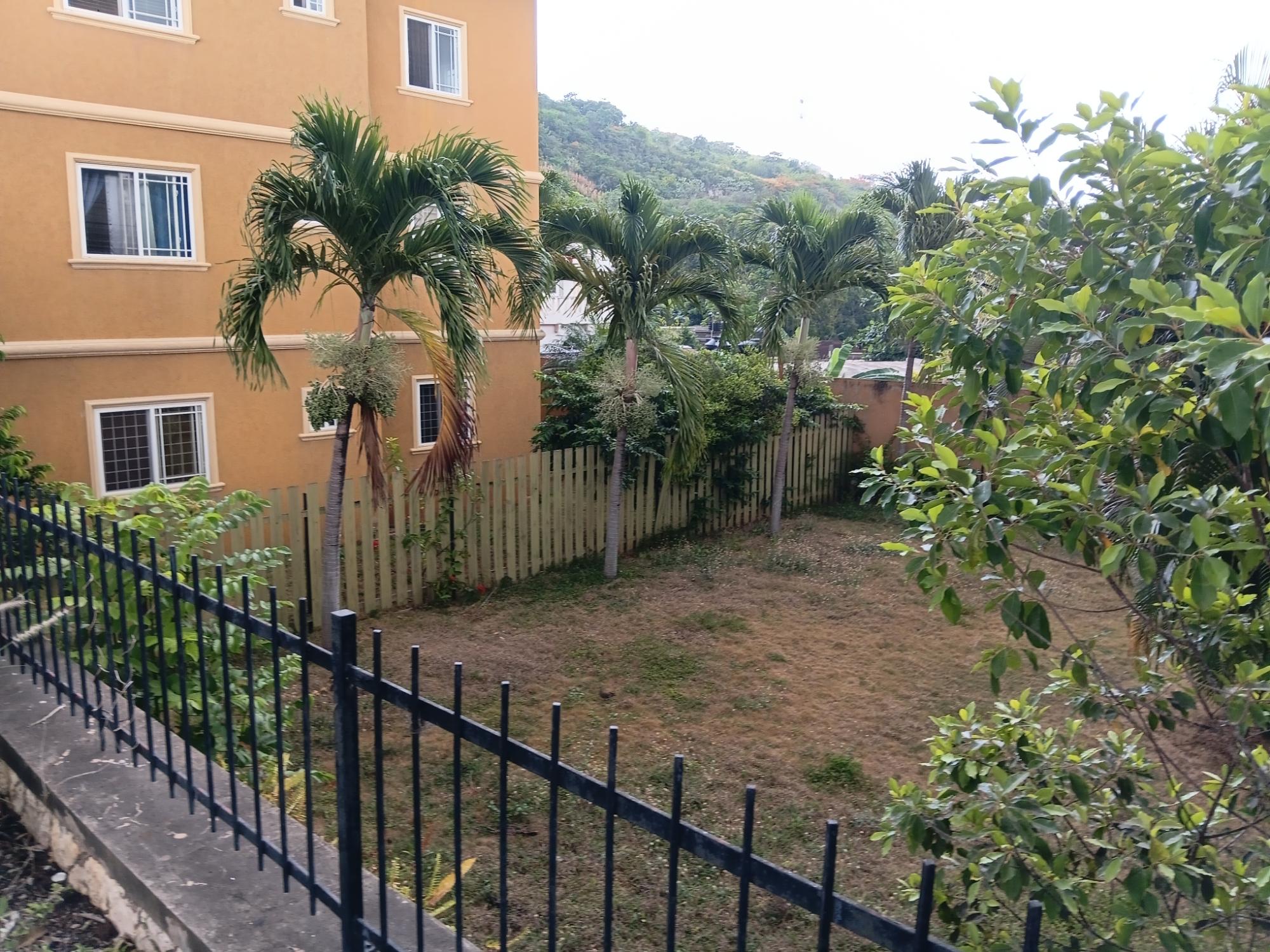 Apartment For Rent: AMETHYST DRIVE, Kingston 19 | $190,000 photo 12