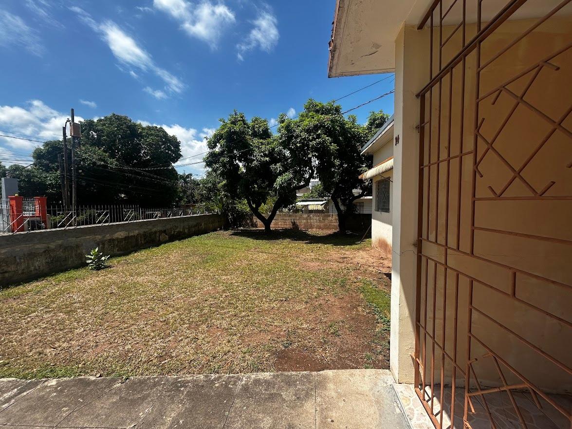 House For Sale: GRAYDEN AVENUE, Kingston 10 | $65,000,000 photo 3