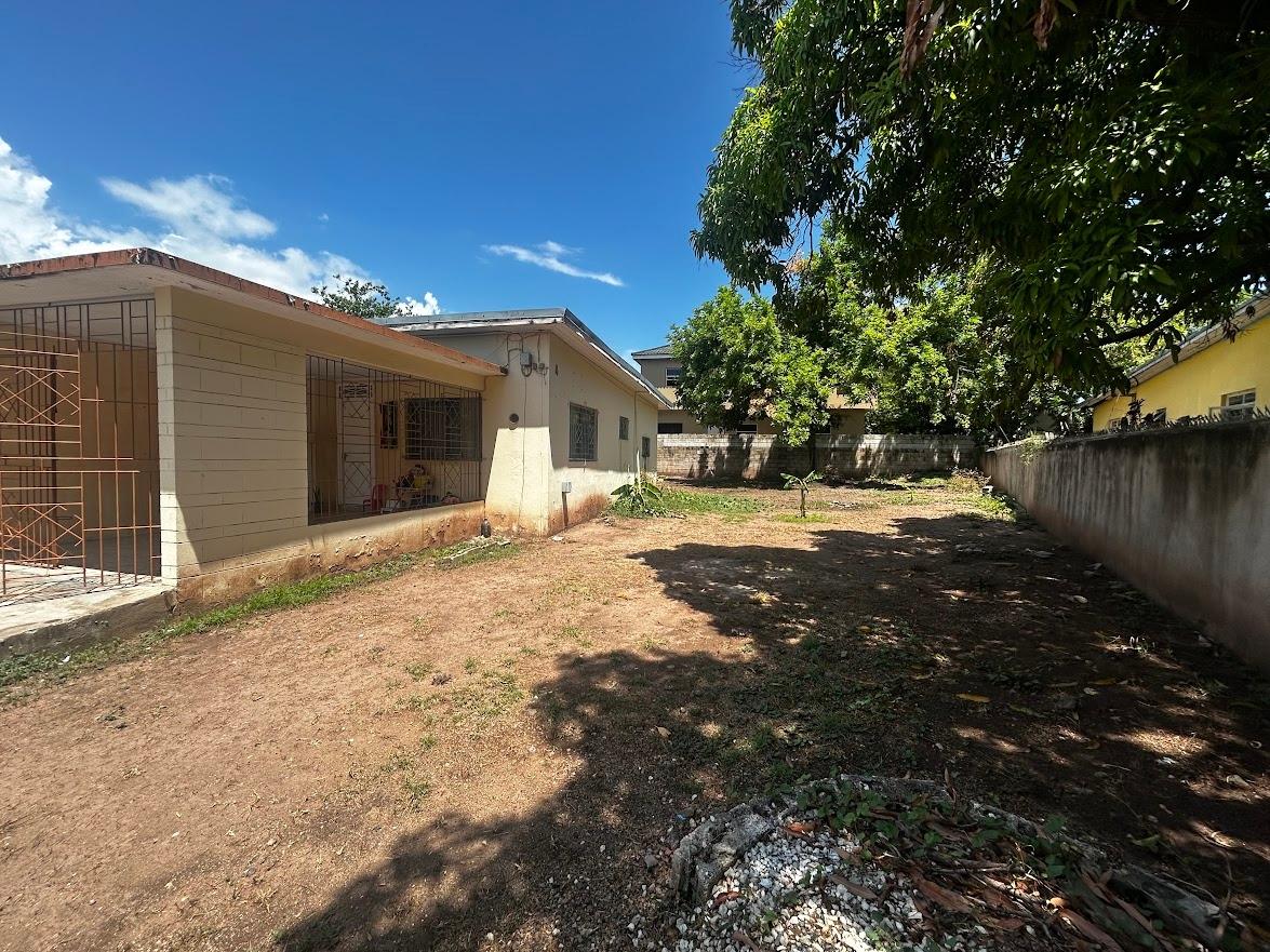 House For Sale: GRAYDEN AVENUE, Kingston 10 | $65,000,000 photo 7