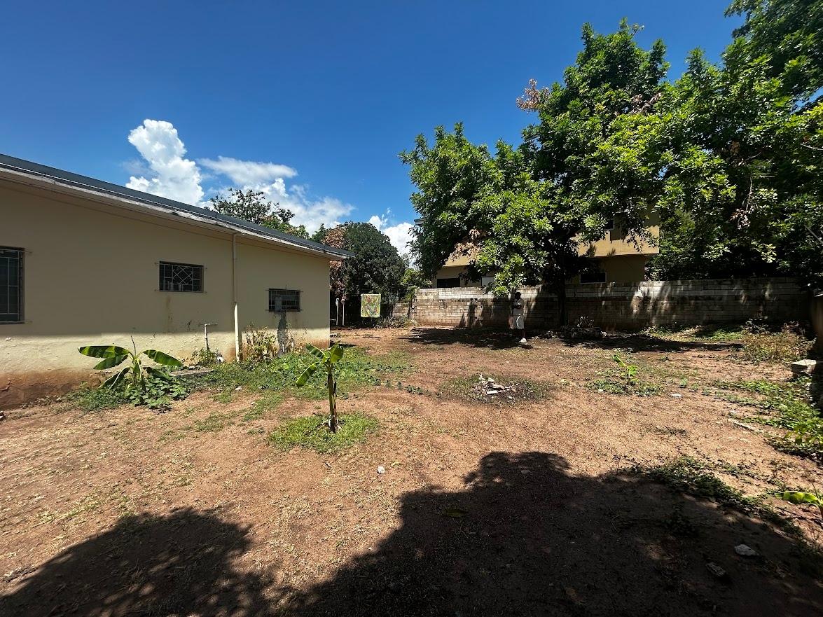 House For Sale: GRAYDEN AVENUE, Kingston 10 | $65,000,000 photo 8